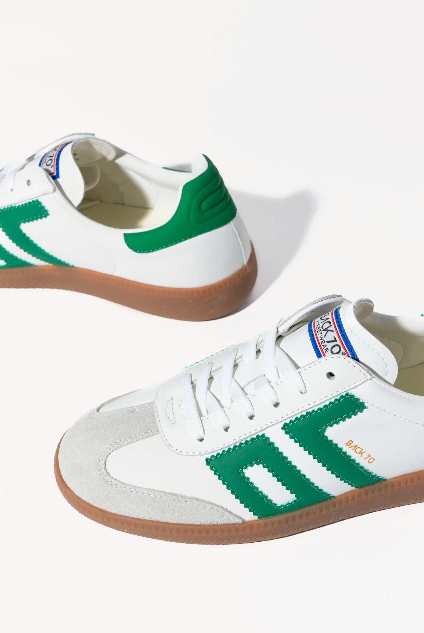 swatch_white/green cloud lace up sneaker shoes