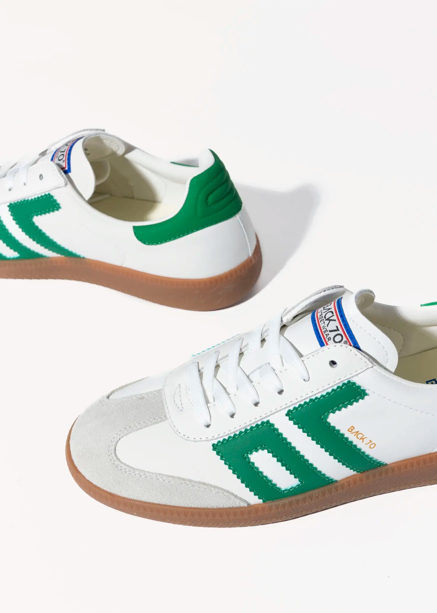 swatch_white/green cloud lace up sneaker shoes