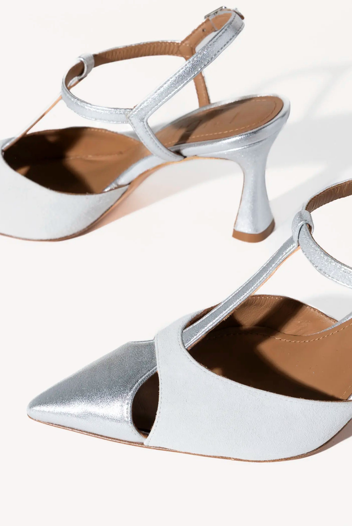 swatch_Ice/Silver pia leather pump