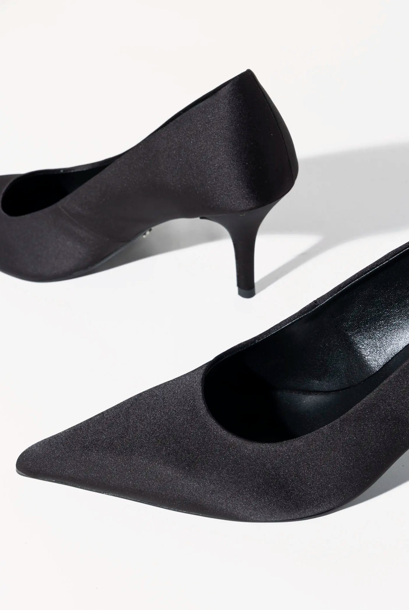 swatch_black satin chloe satin pump heels