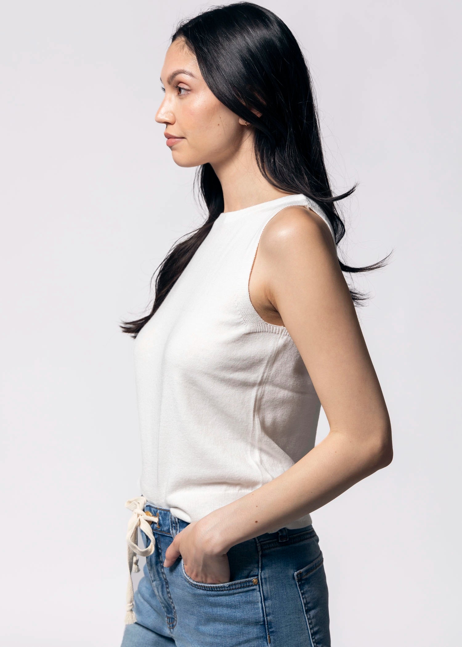 swatch_White boatneck sweater tank