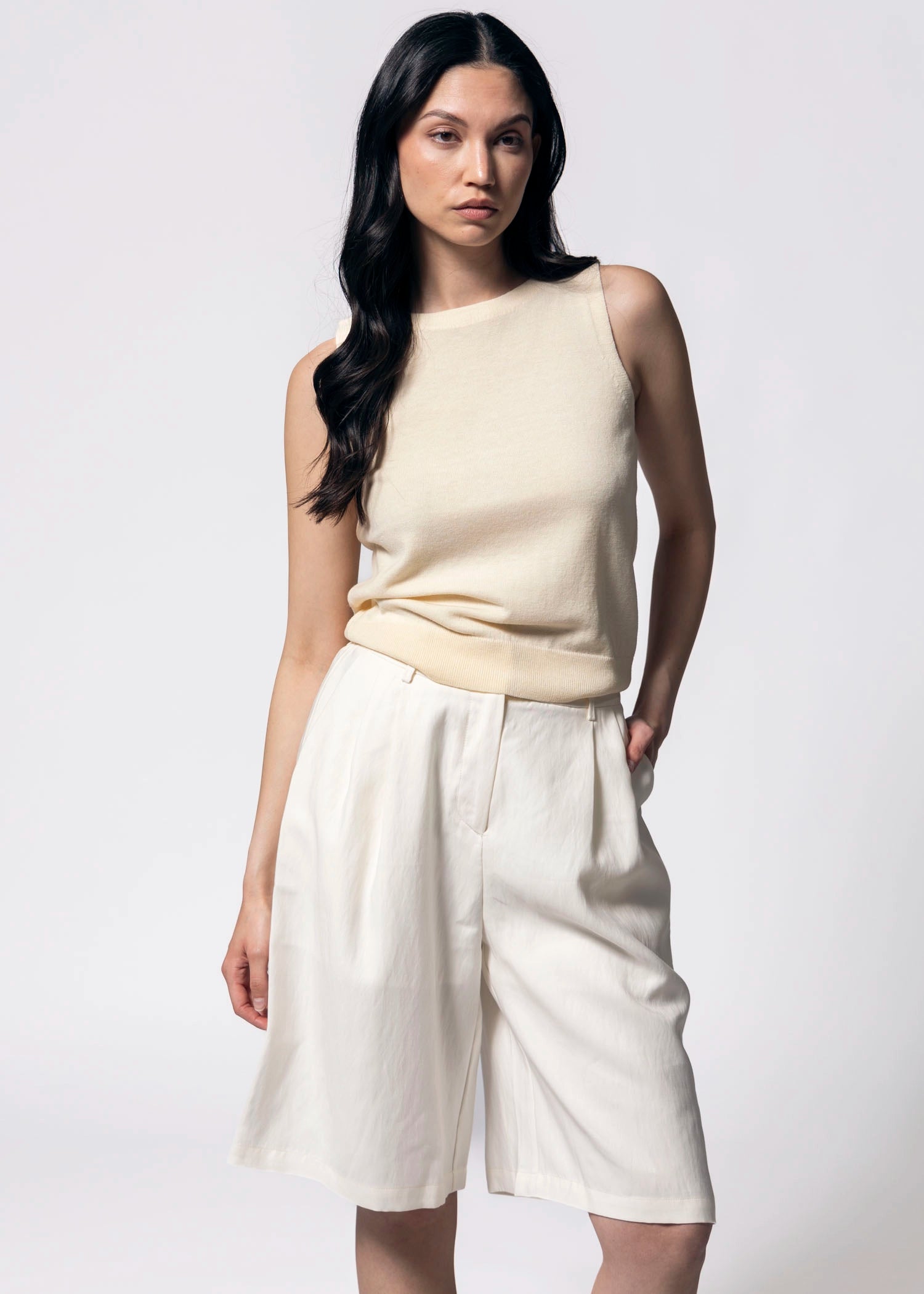 swatch_Butter boatneck sweater tank
