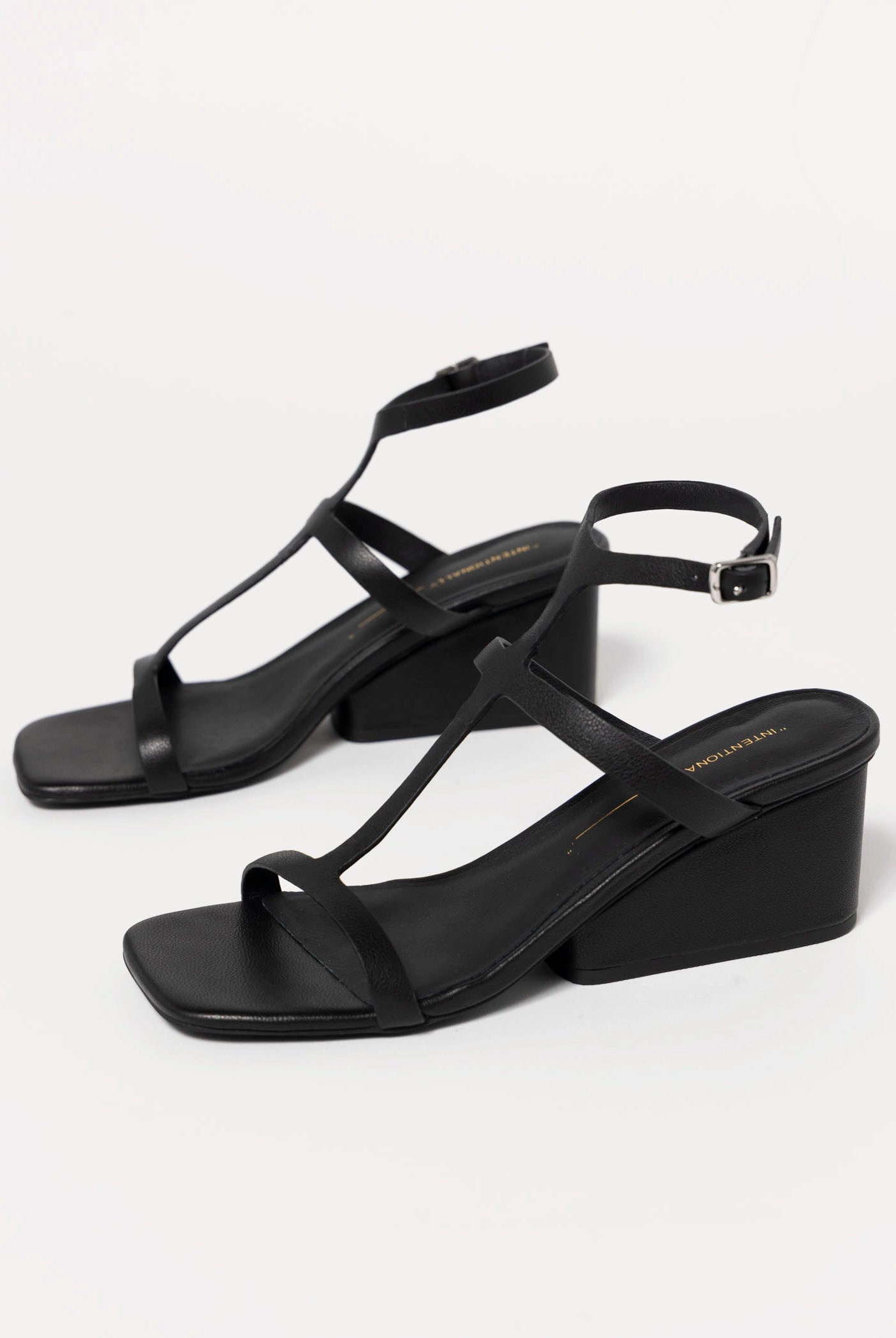 swatch_Black Leather intentionally blank semy wedge sandal