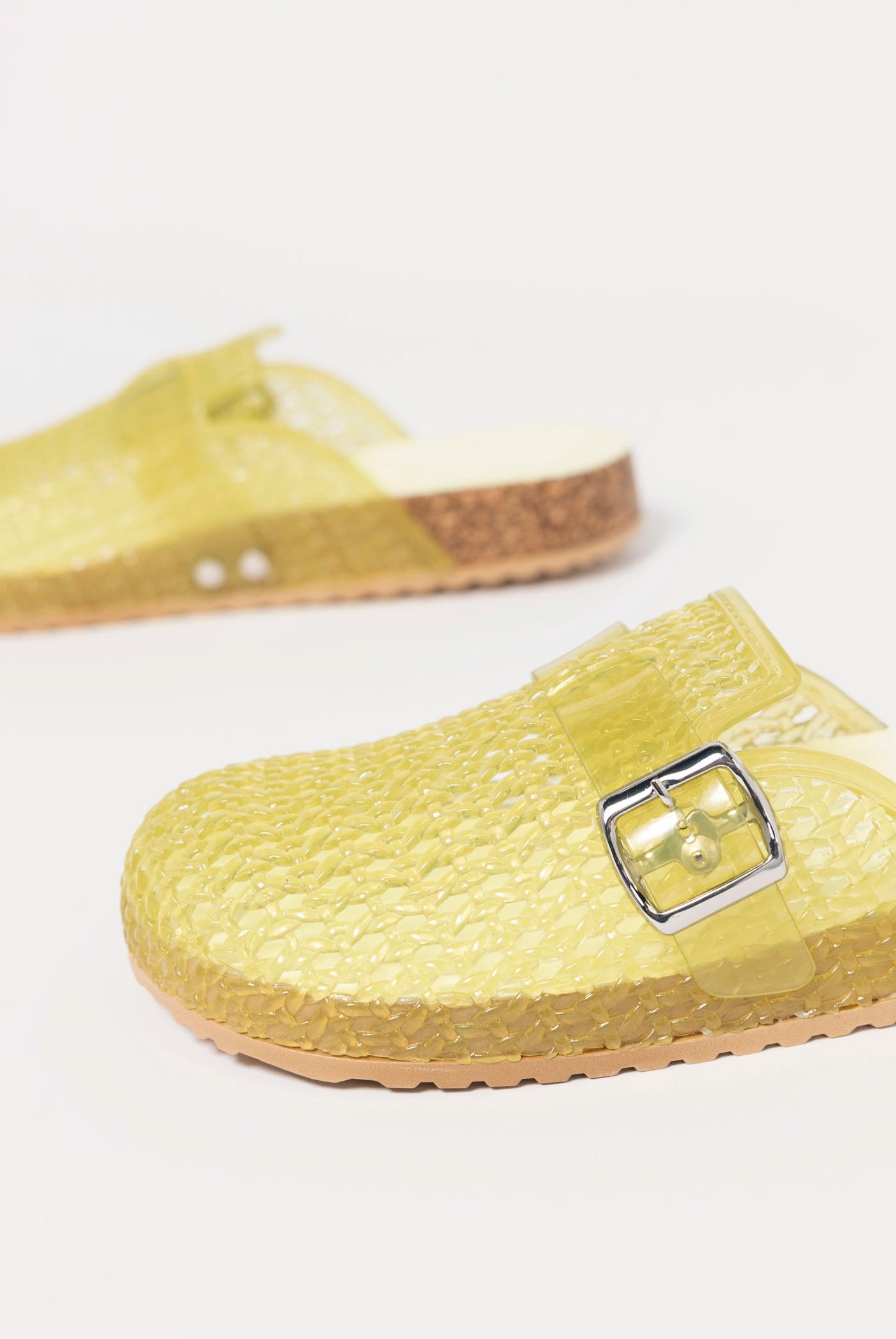 swatch_Avocado intentionally blank seth jelly clog