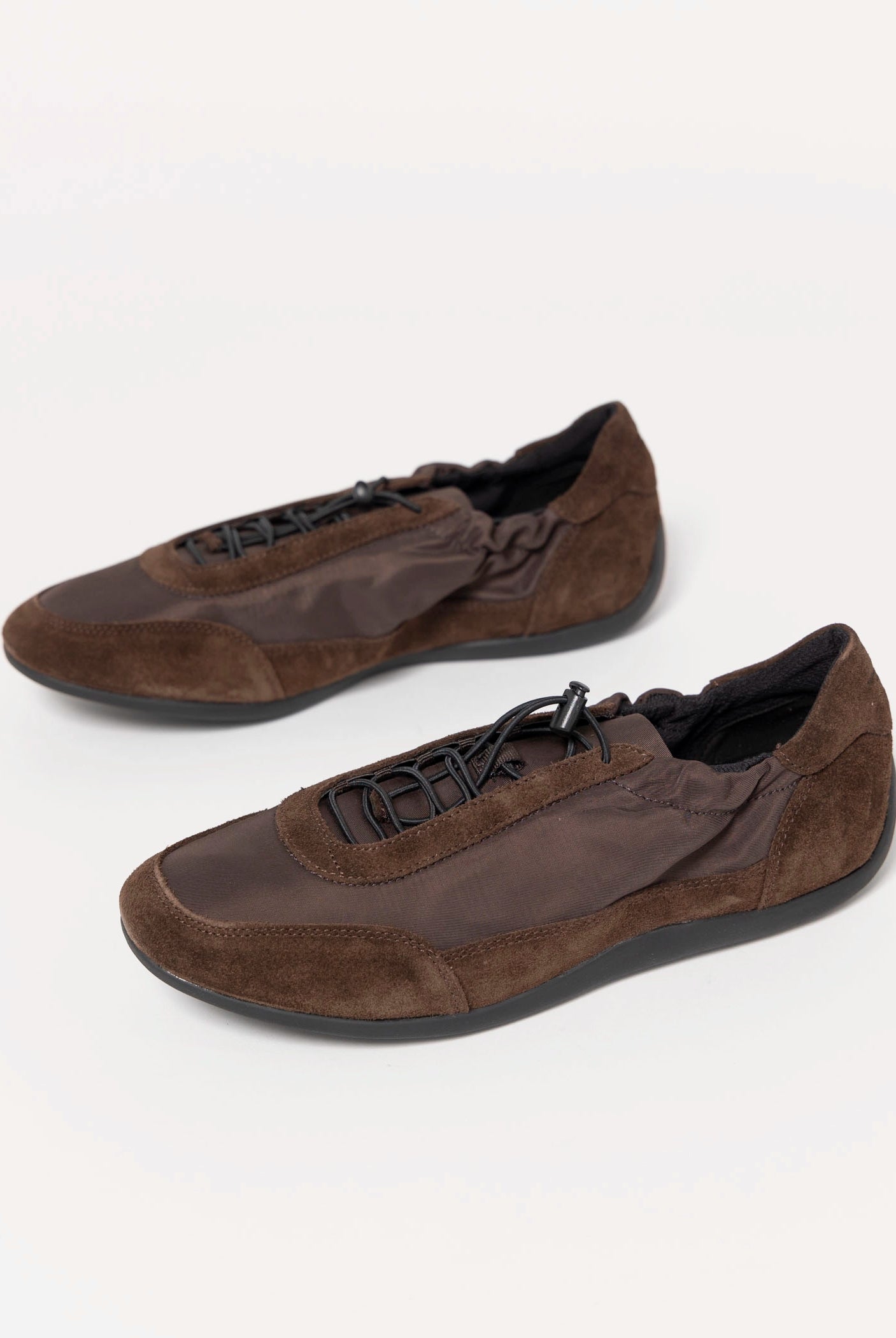 swatch_Coffee Suede vagabond hollie sneakers