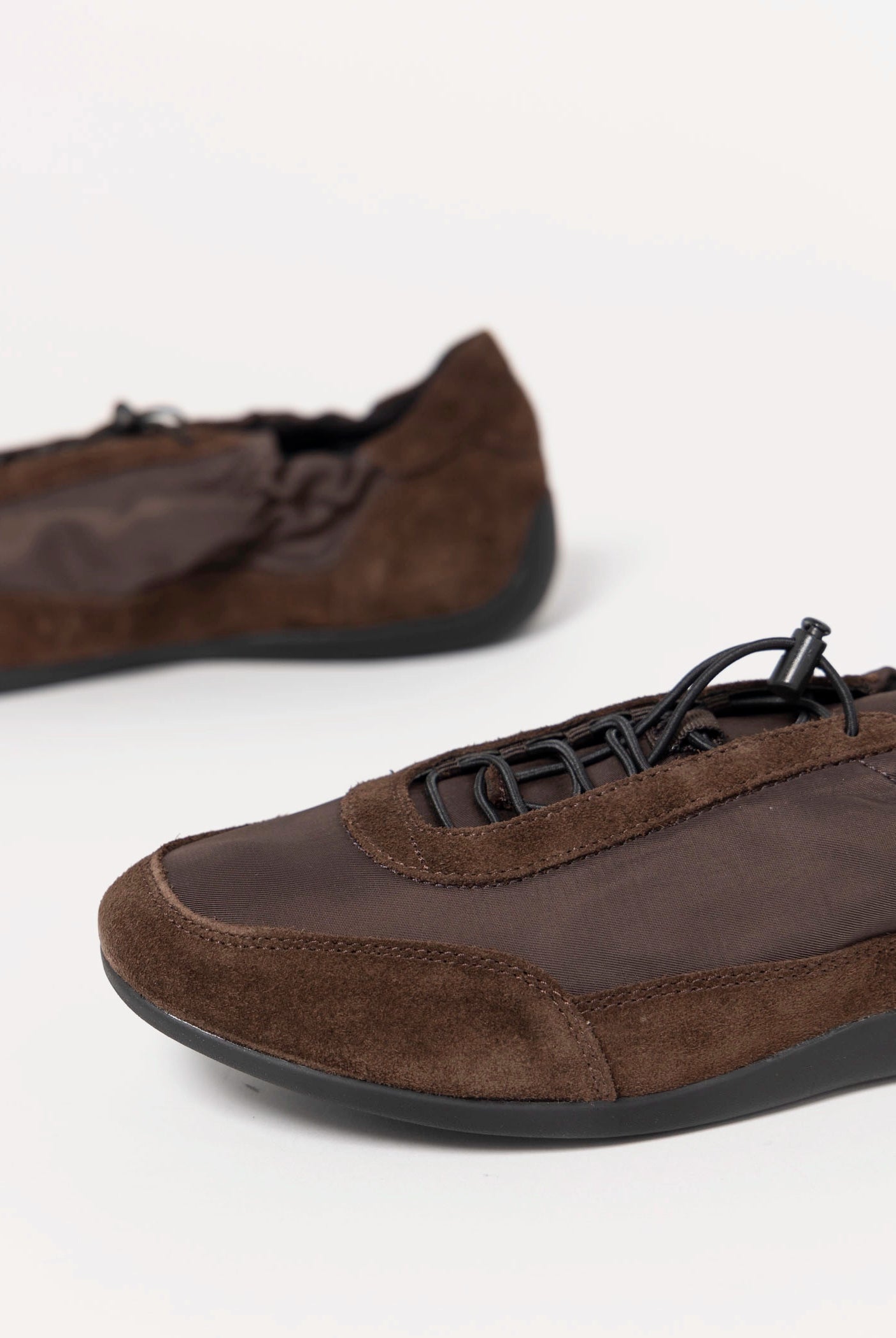 swatch_Coffee Suede vagabond hollie sneakers