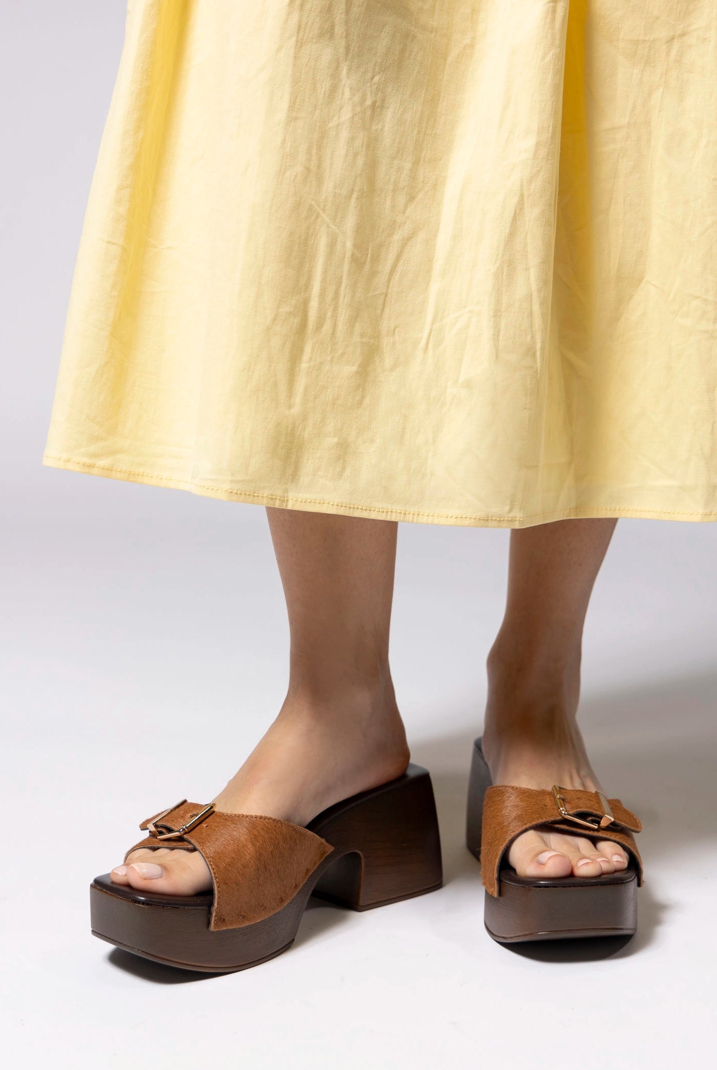swatch_Tan Haircalf matisse miramar clog sandal