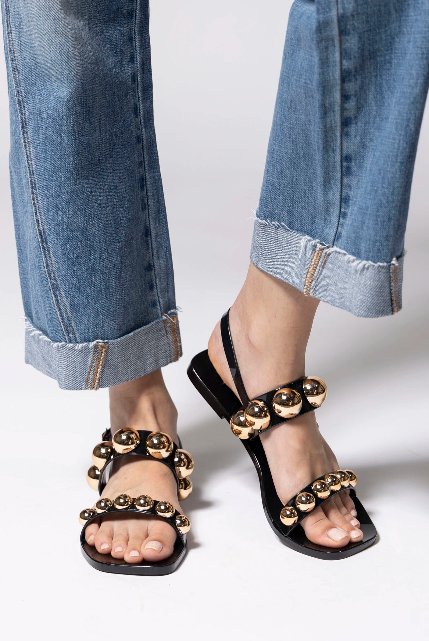 swatch_Black/Gold jeffrey campbell gumdrop jelly sandal