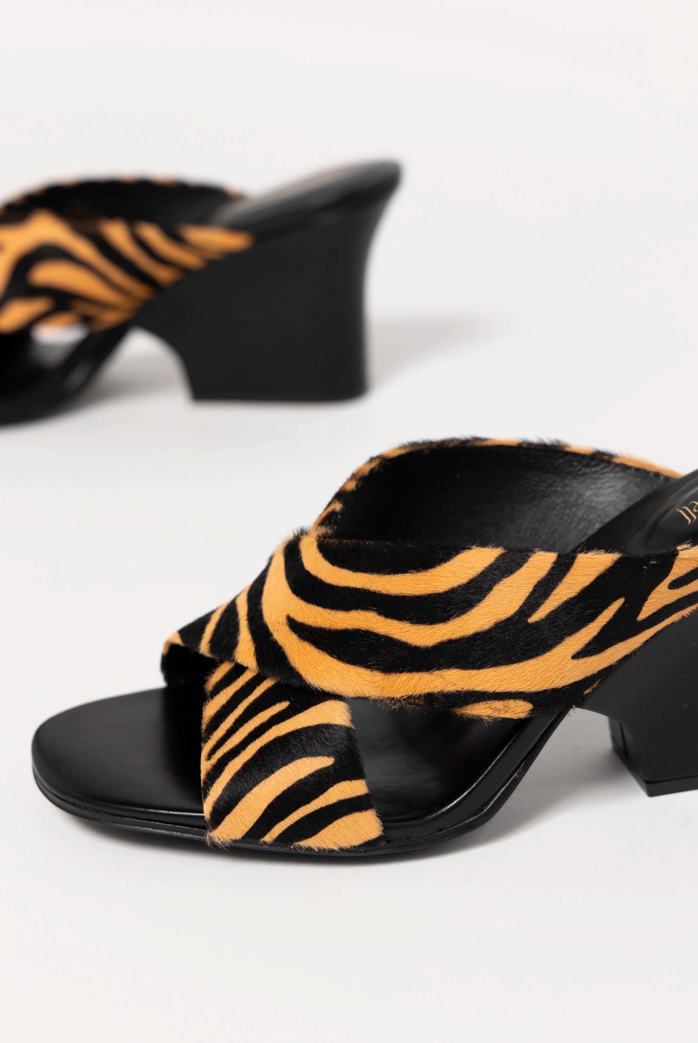 swatch_Zebra jeffrey campbell tetra heeled sandal