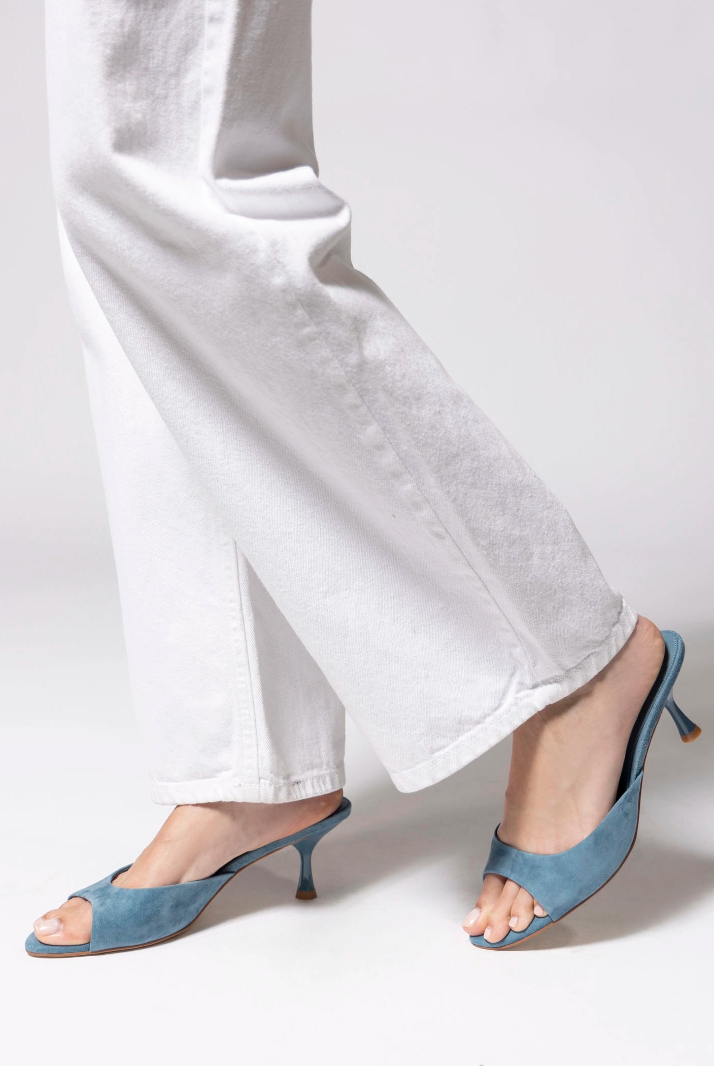 swatch_Blue Suede jeffrey campbell spy kid heeled sandal