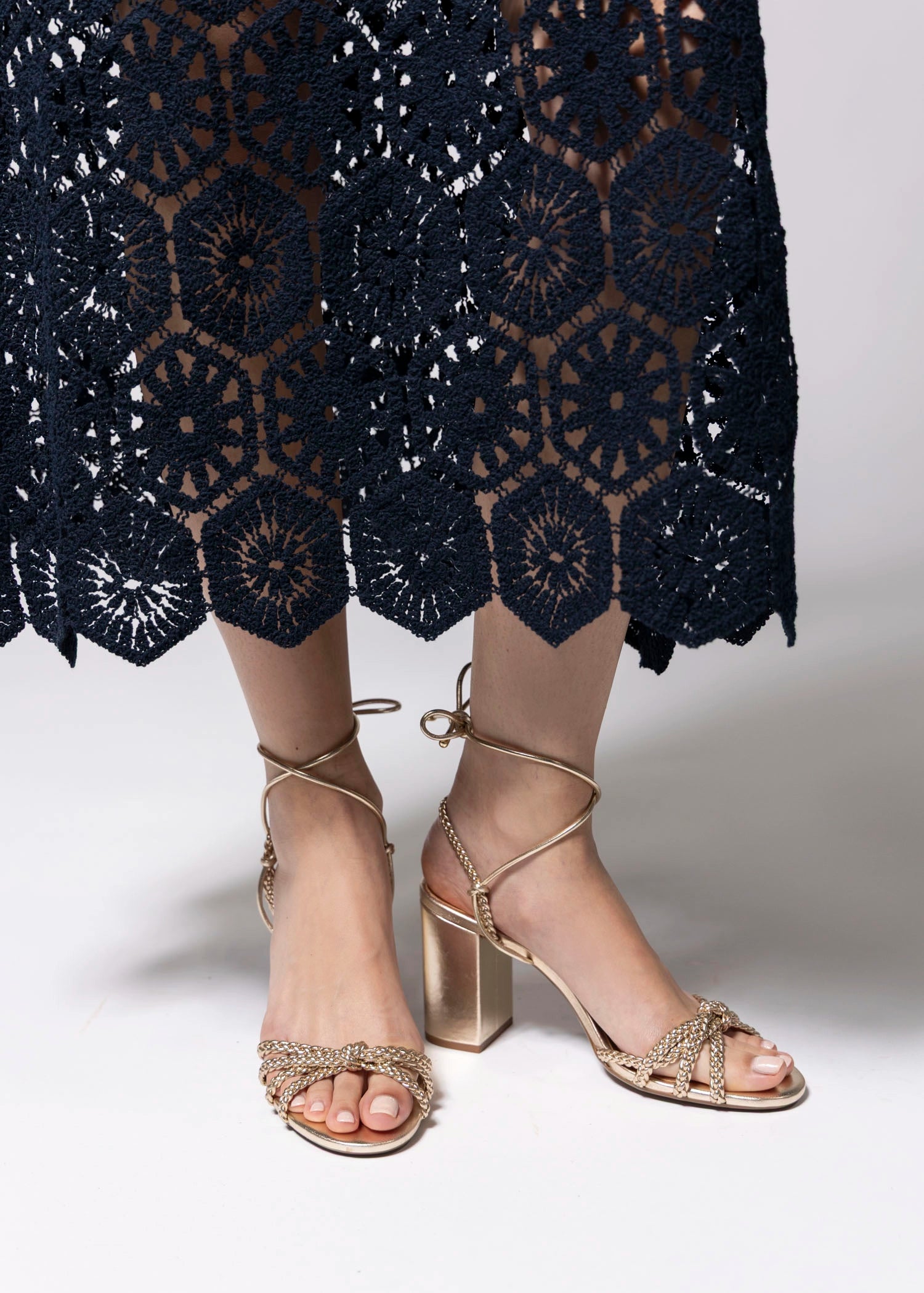 swatch_Platino Leather schutz adele block heel sandal