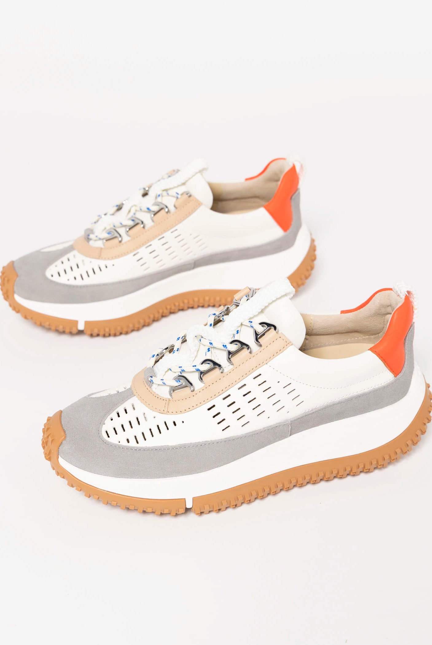 swatch_Coral 4CCCCees kapok linto sneaker