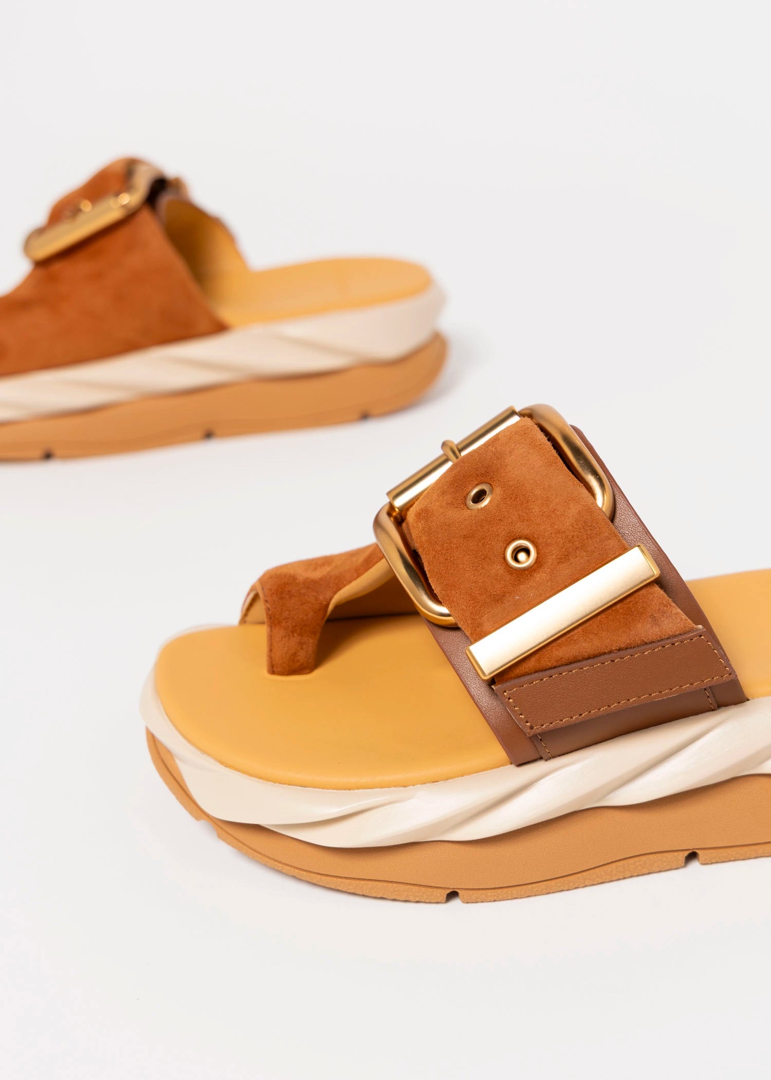 swatch_Soft Brown 4ccccees mellow glow platform sandal