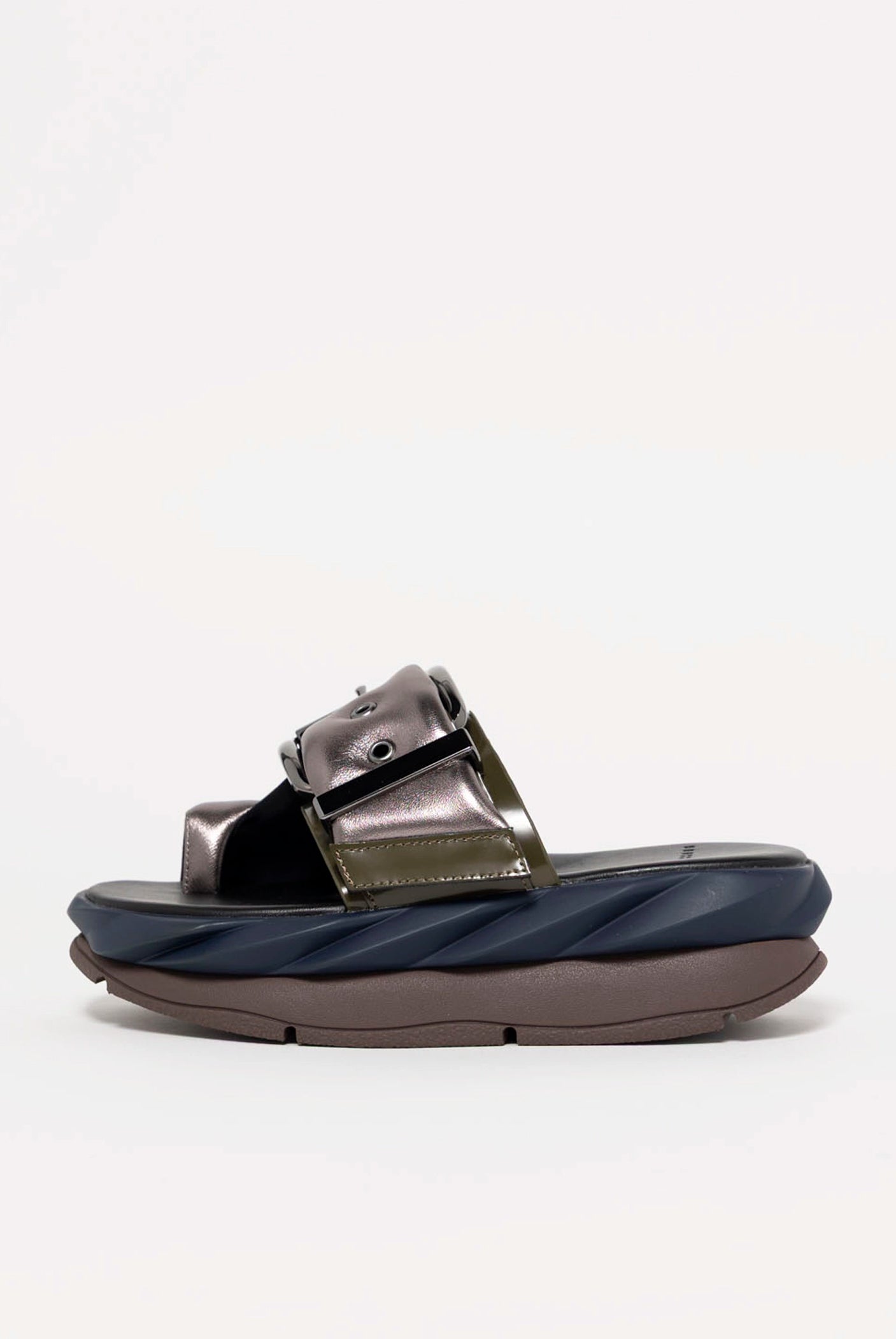 swatch_Gunmetal 4ccccees mellow glow platform sandal