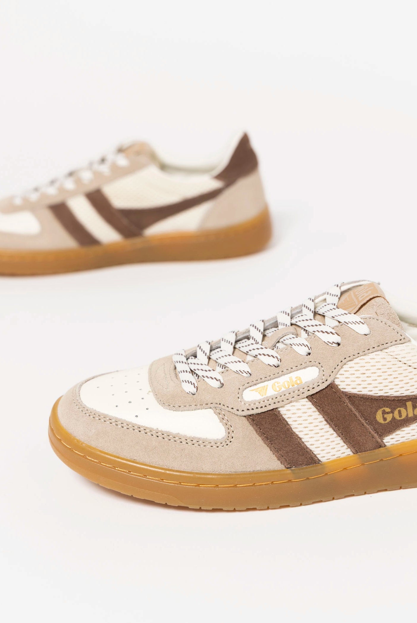 swatch_White/Bone/Otter gola hawk 83 sneaker