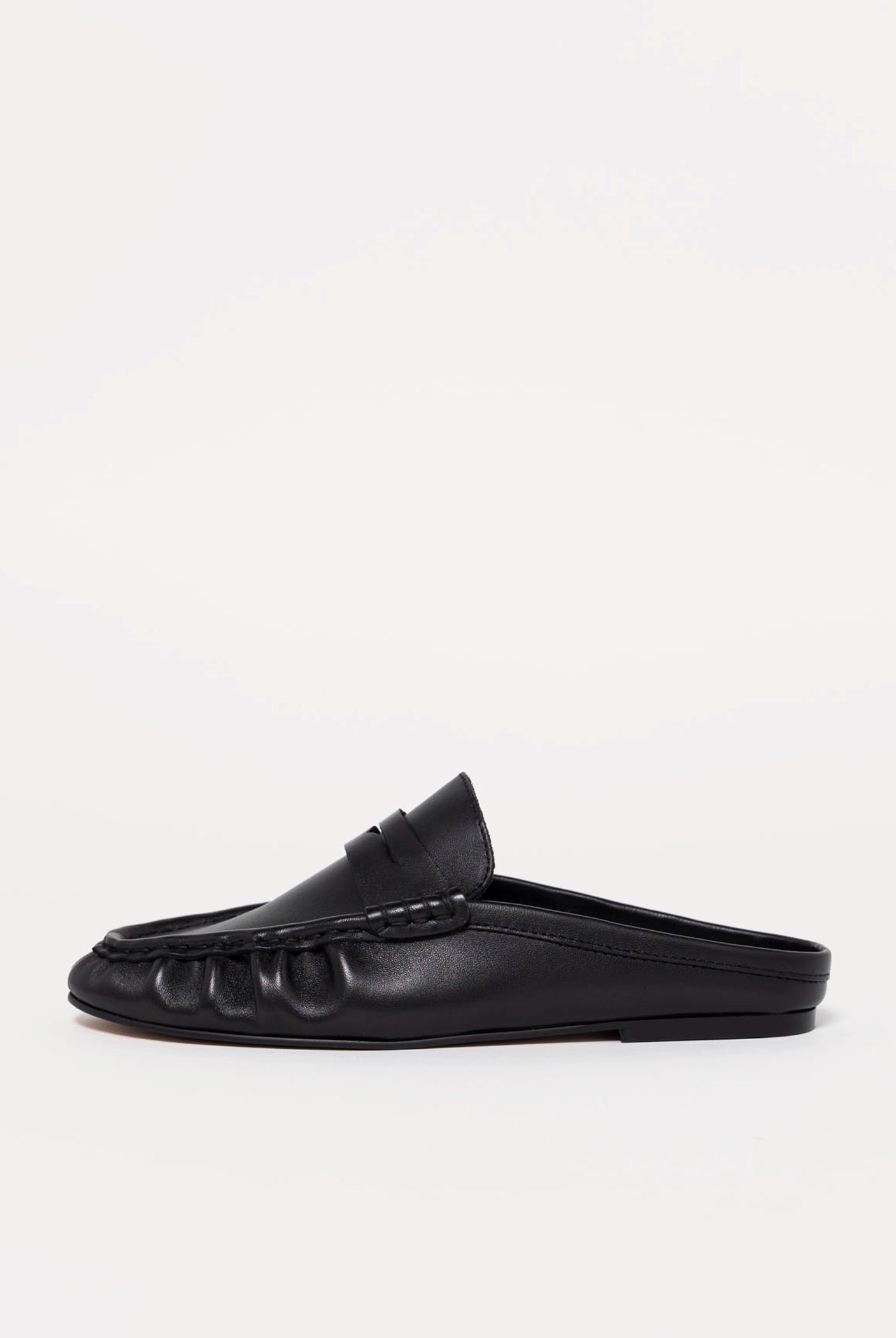 swatch_Black Smooth rafe loafer steve madden