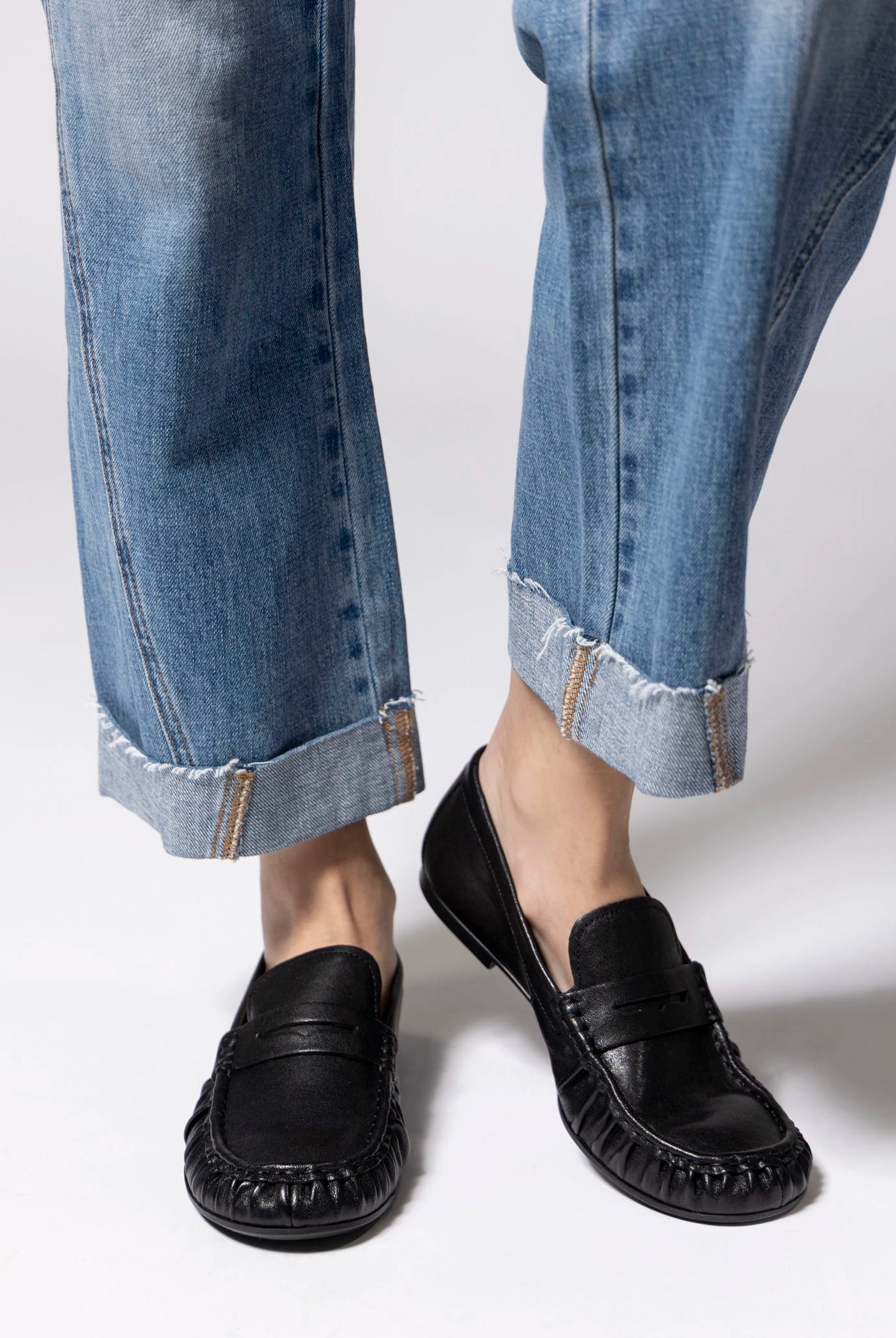 swatch_Black Leather vagabond aleya loafer
