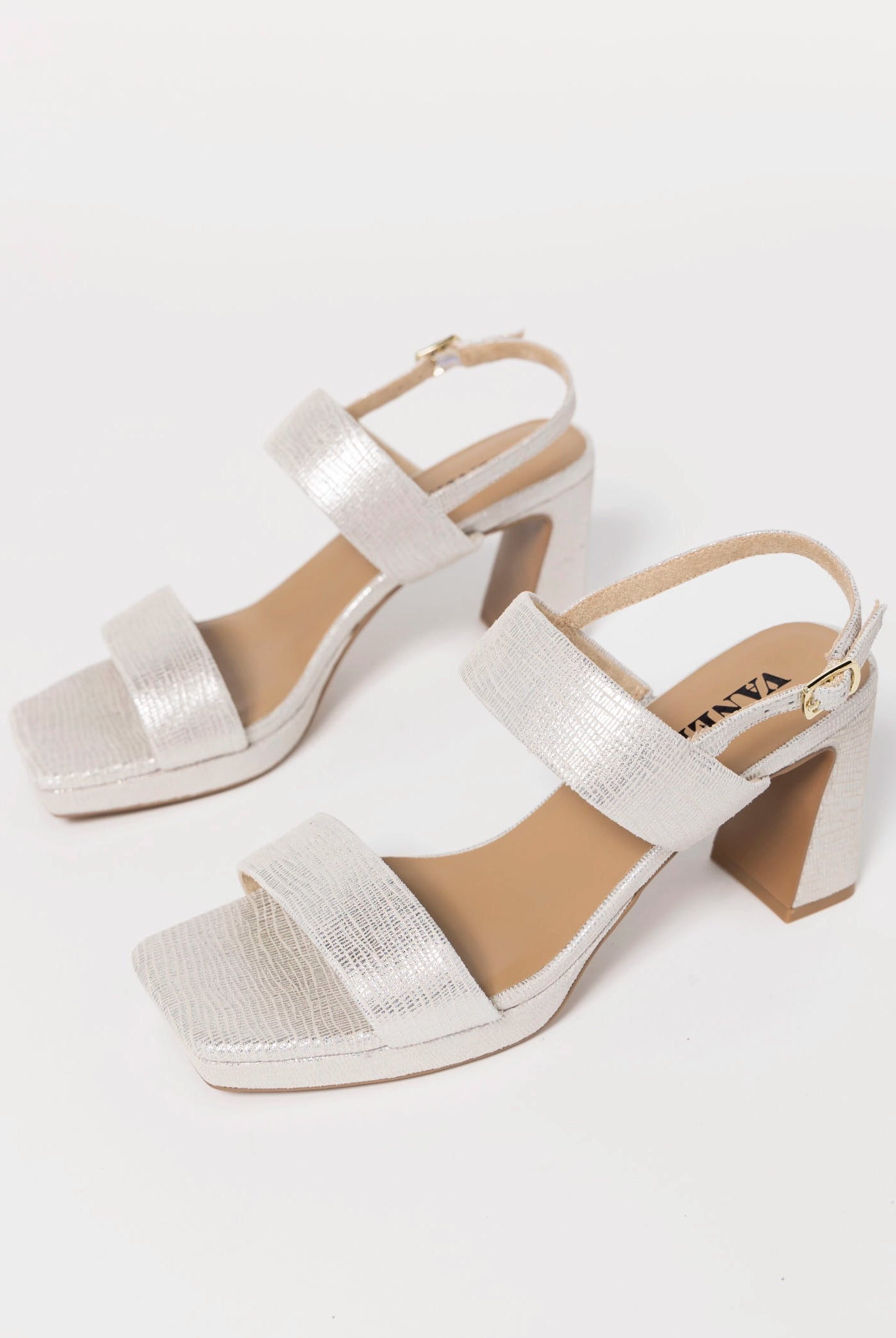 swatch_Pearl vaneli maida platform sandal