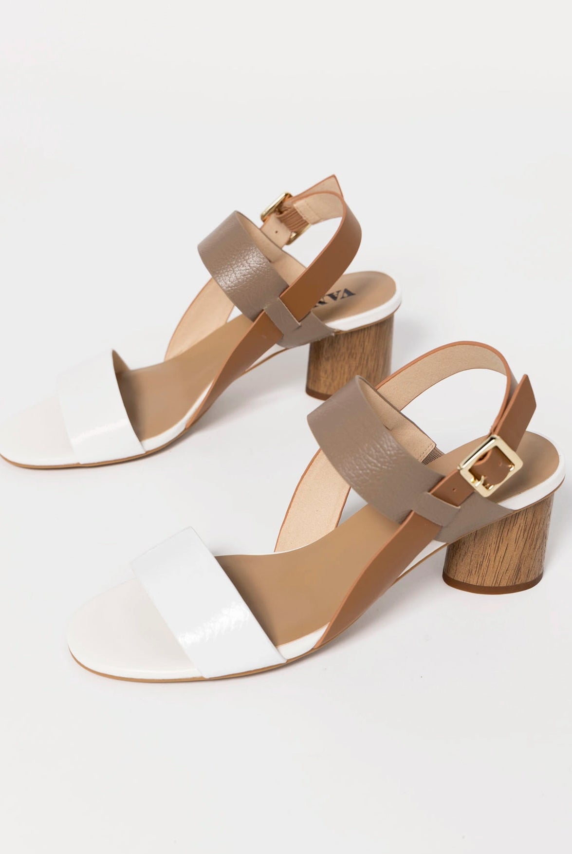 swatch_White/Taupe vaneli lorian heeled sandal