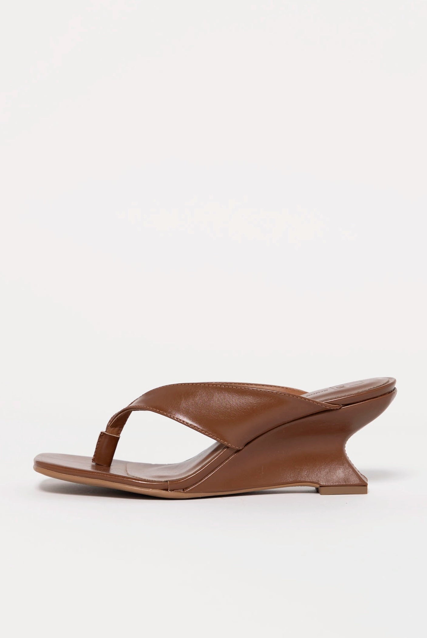 swatch_Chocolate martine wedge thong sandal