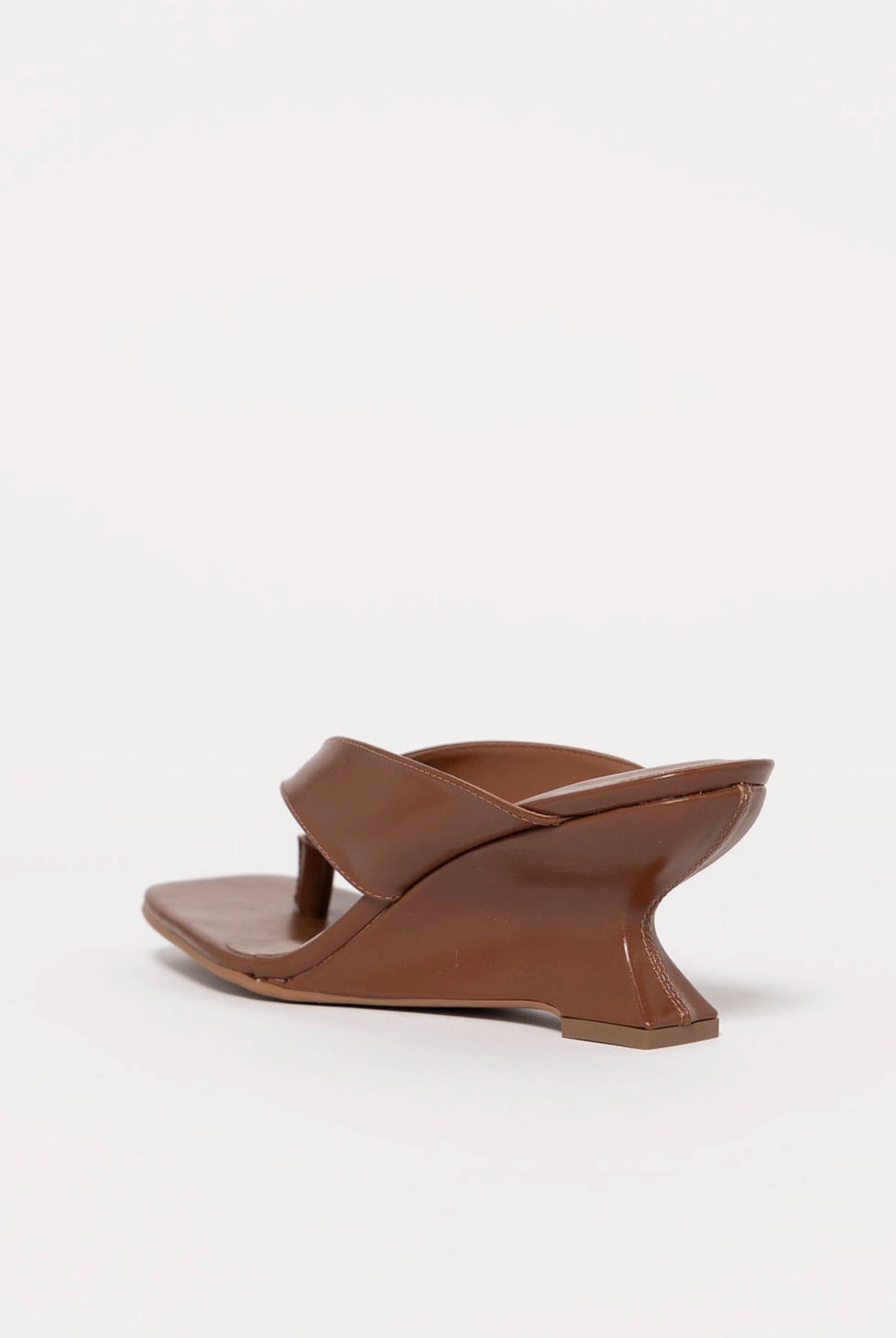 swatch_Chocolate martine wedge thong sandal