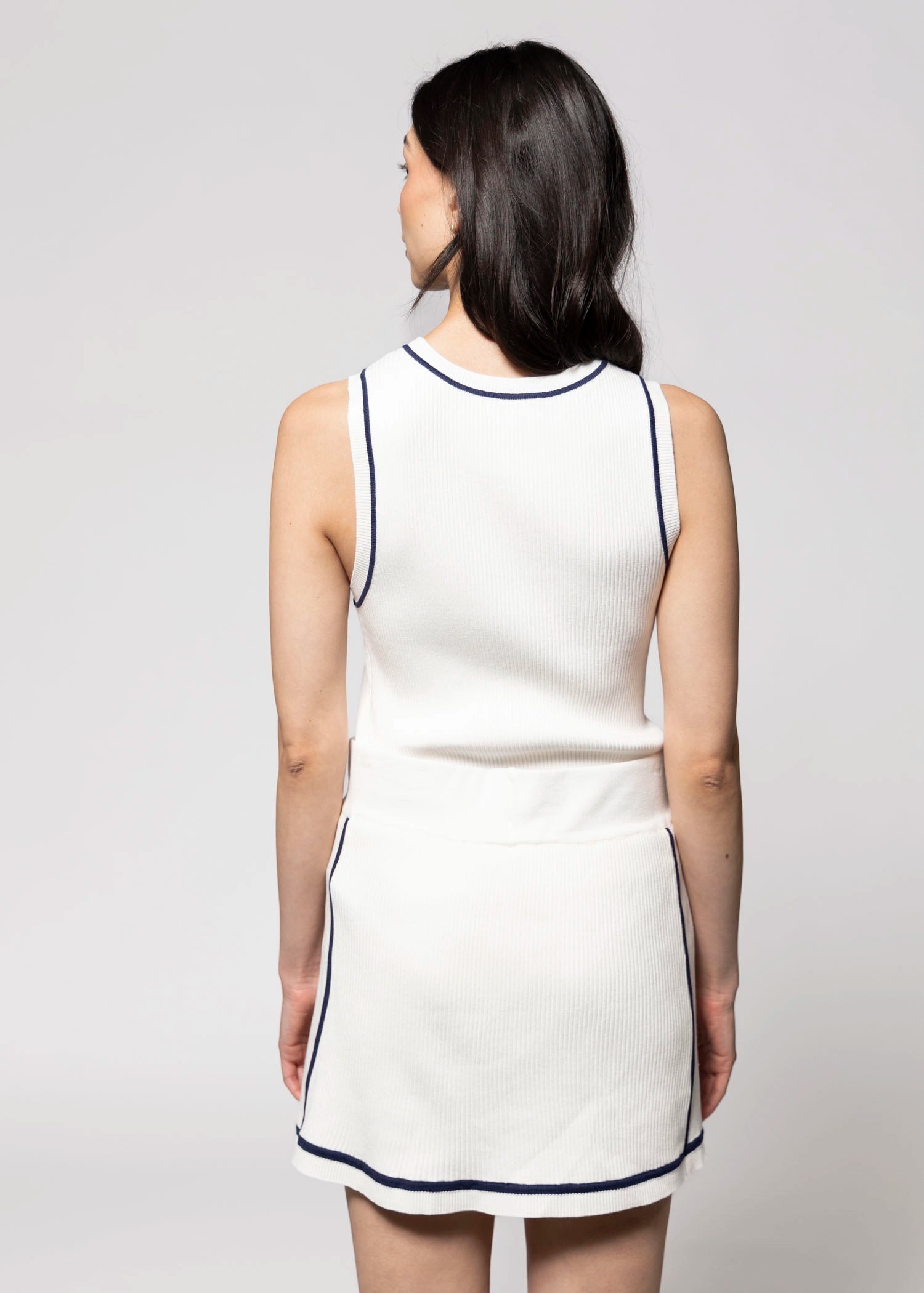 swatch_Ivory/Navy thread and supply freefall skort