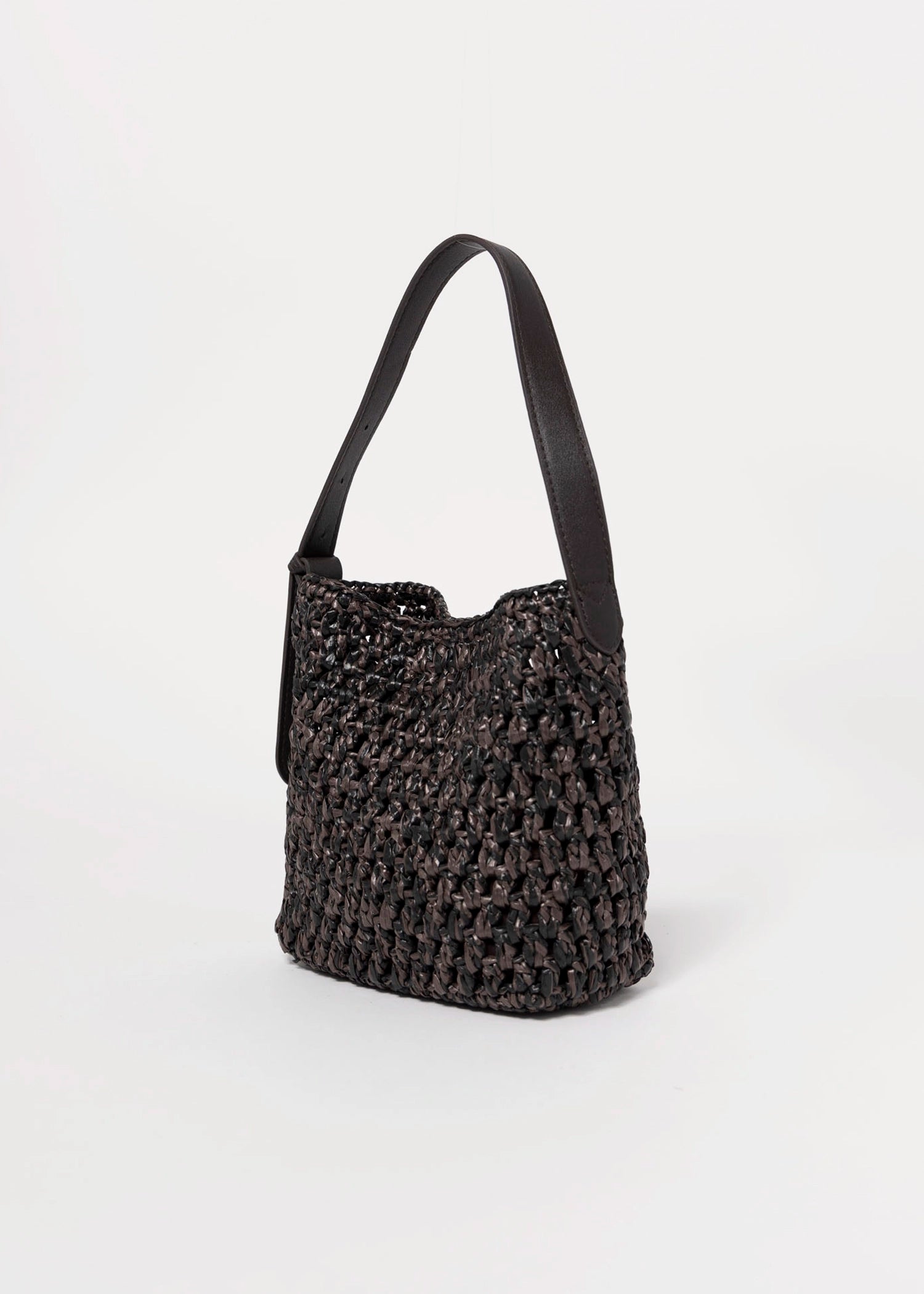 swatch_Chocolate urban expressions ember raffia shoulder bag