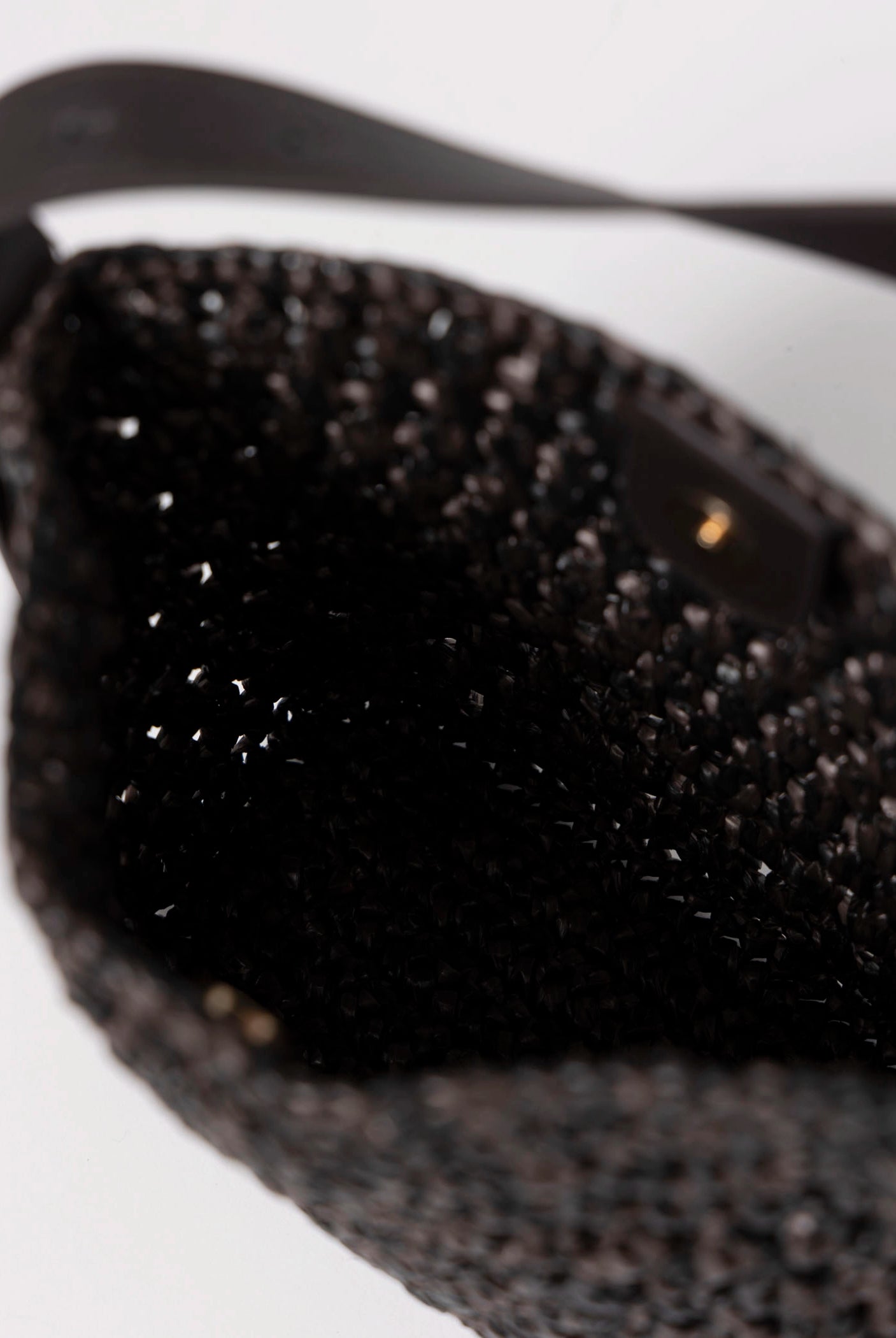 swatch_Chocolate urban expressions ember raffia shoulder bag