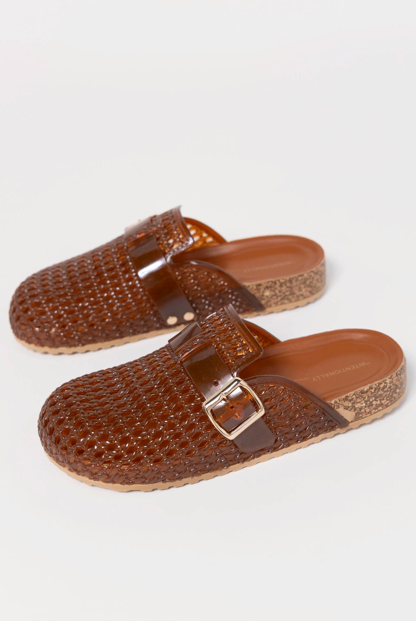 swatch_Mocha intentionally blank seth jelly clog