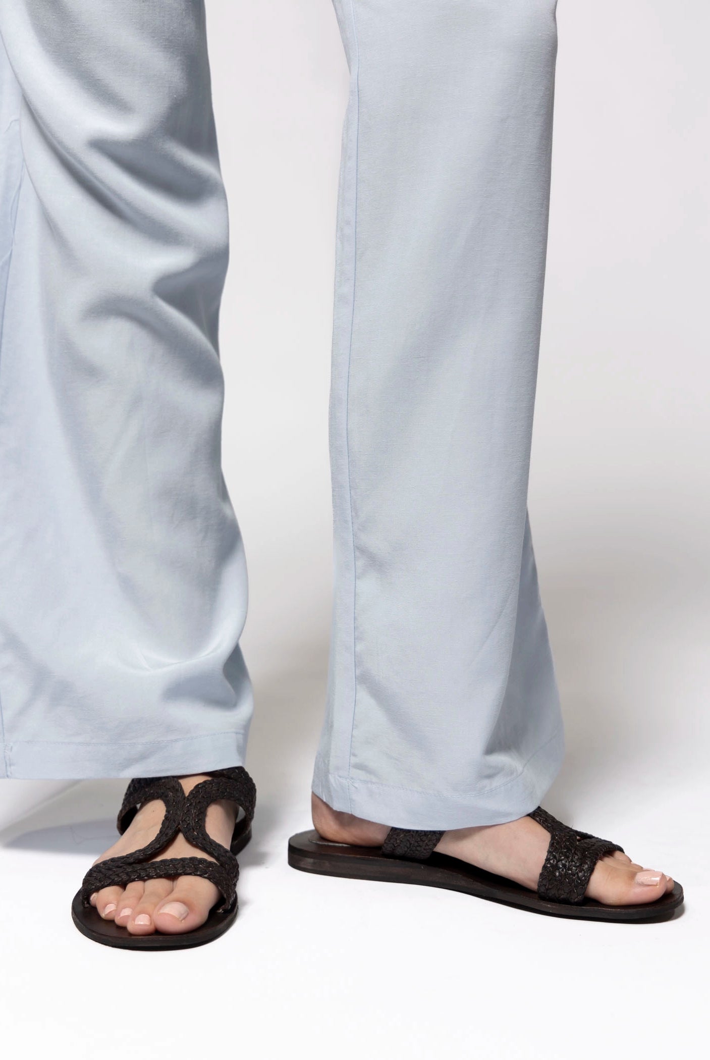 swatch_Brown Leather silent d jackie sandal