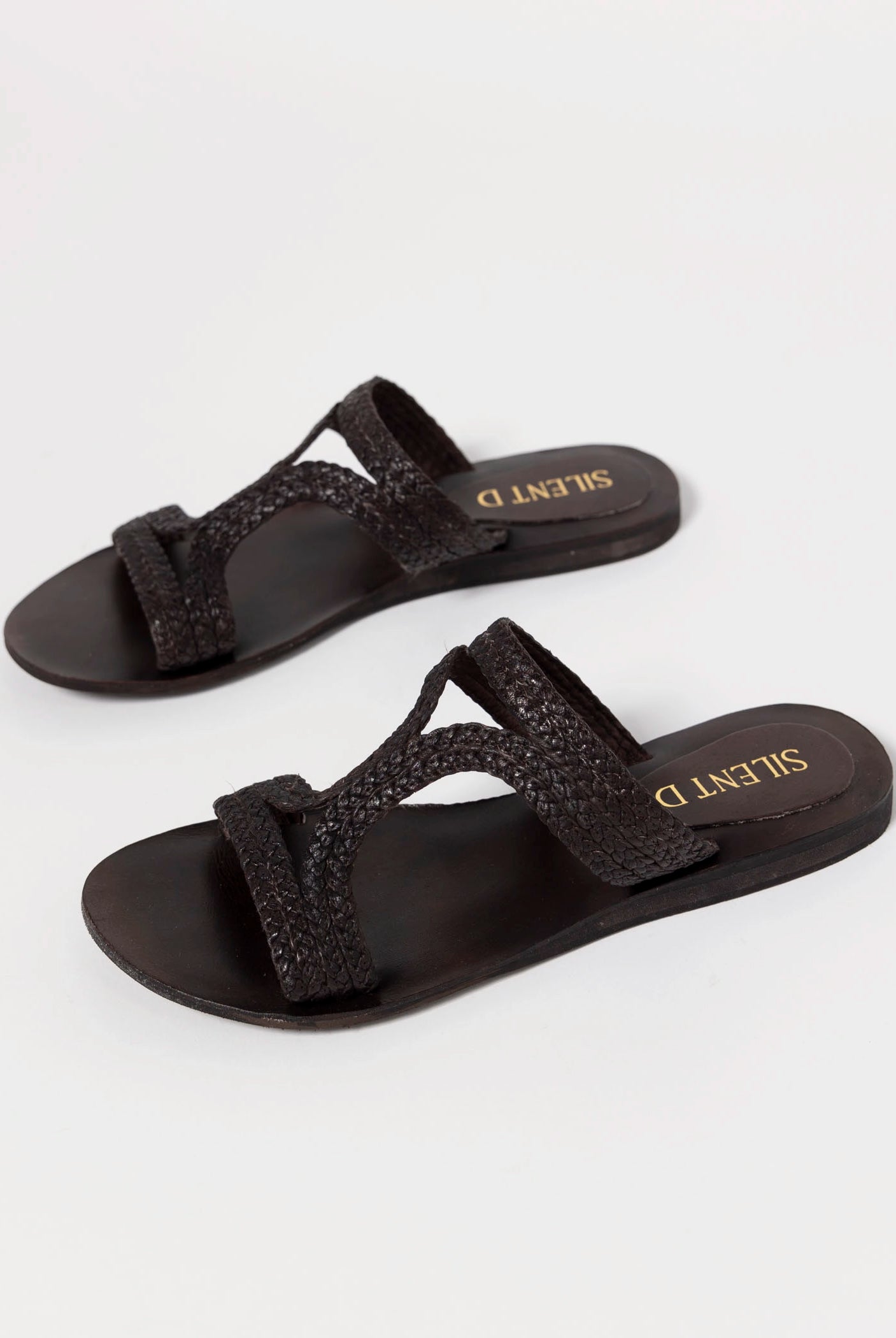 swatch_Brown Leather silent d jackie sandal