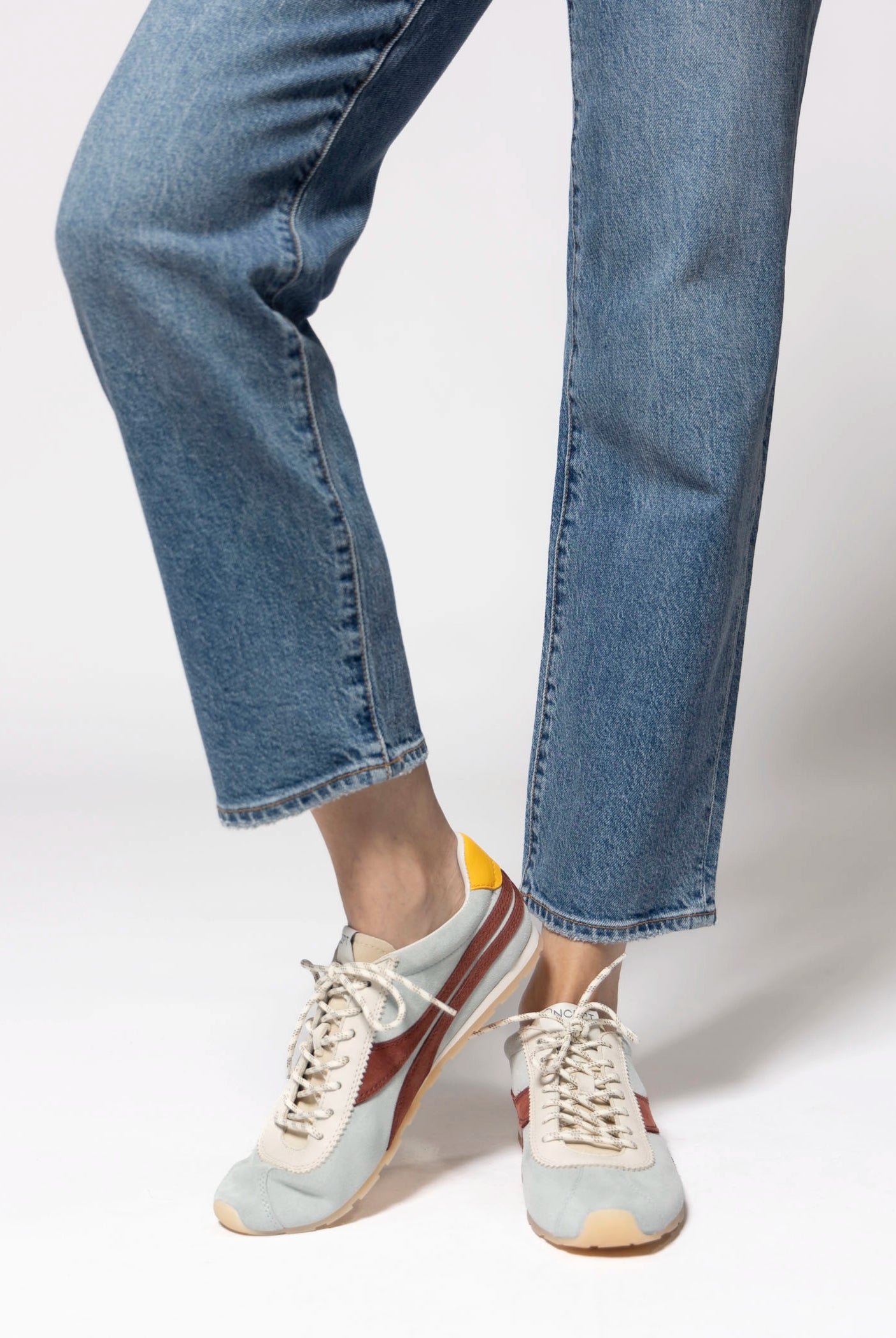 swatch_Sky oncept essex sneaker