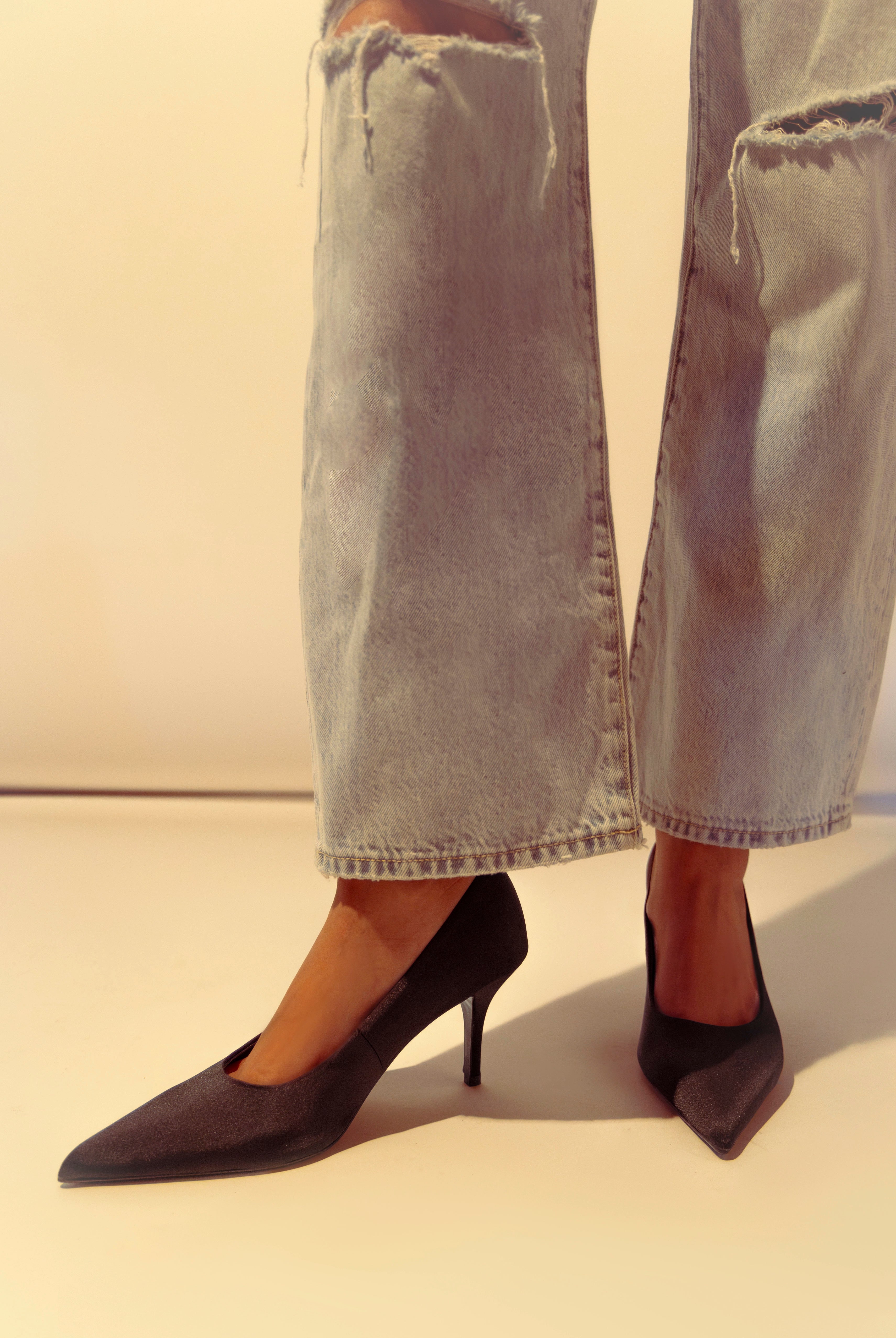 swatch_black satin chloe satin pump heels