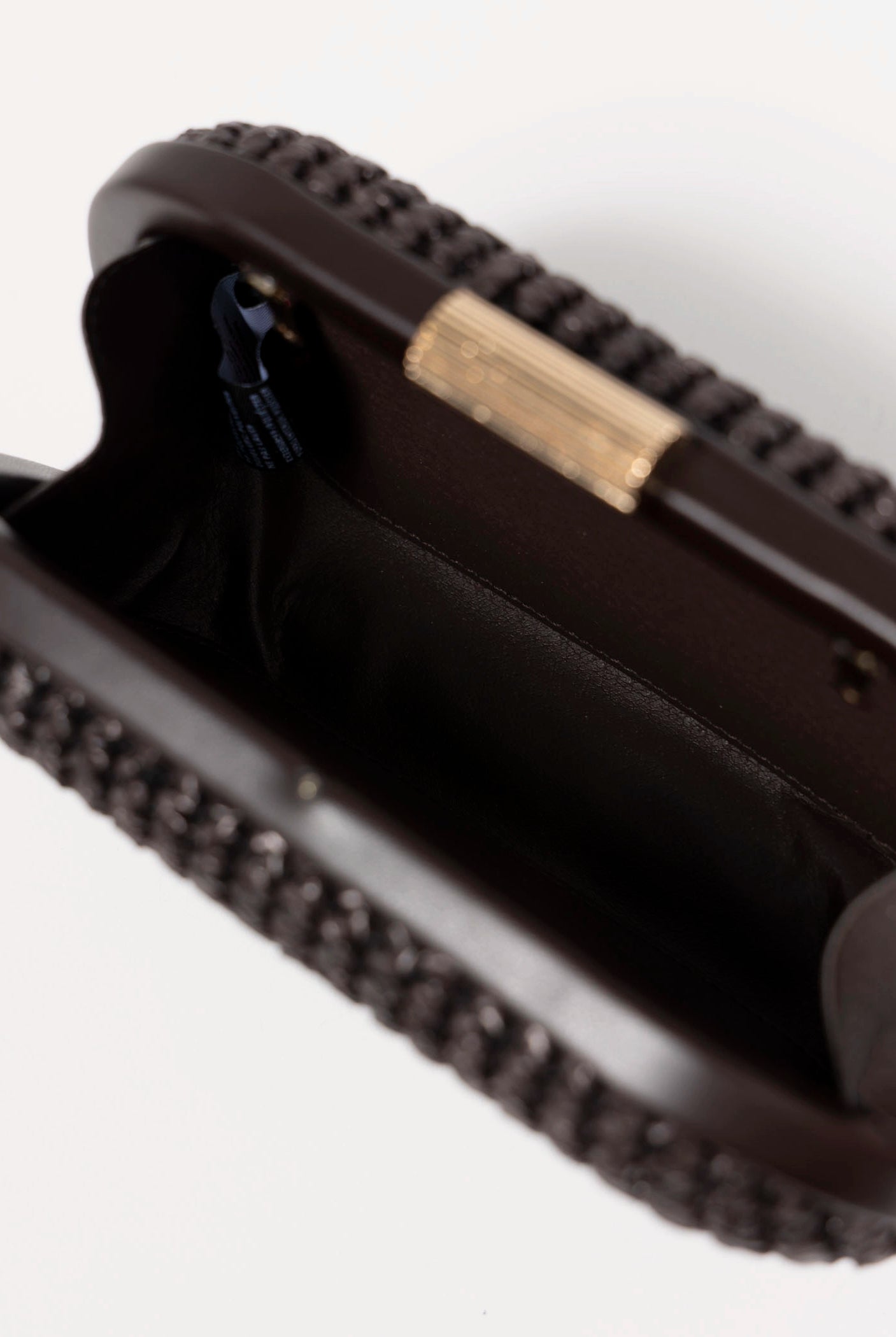 swatch_Chocolate Raffia urban expressions alix clutch