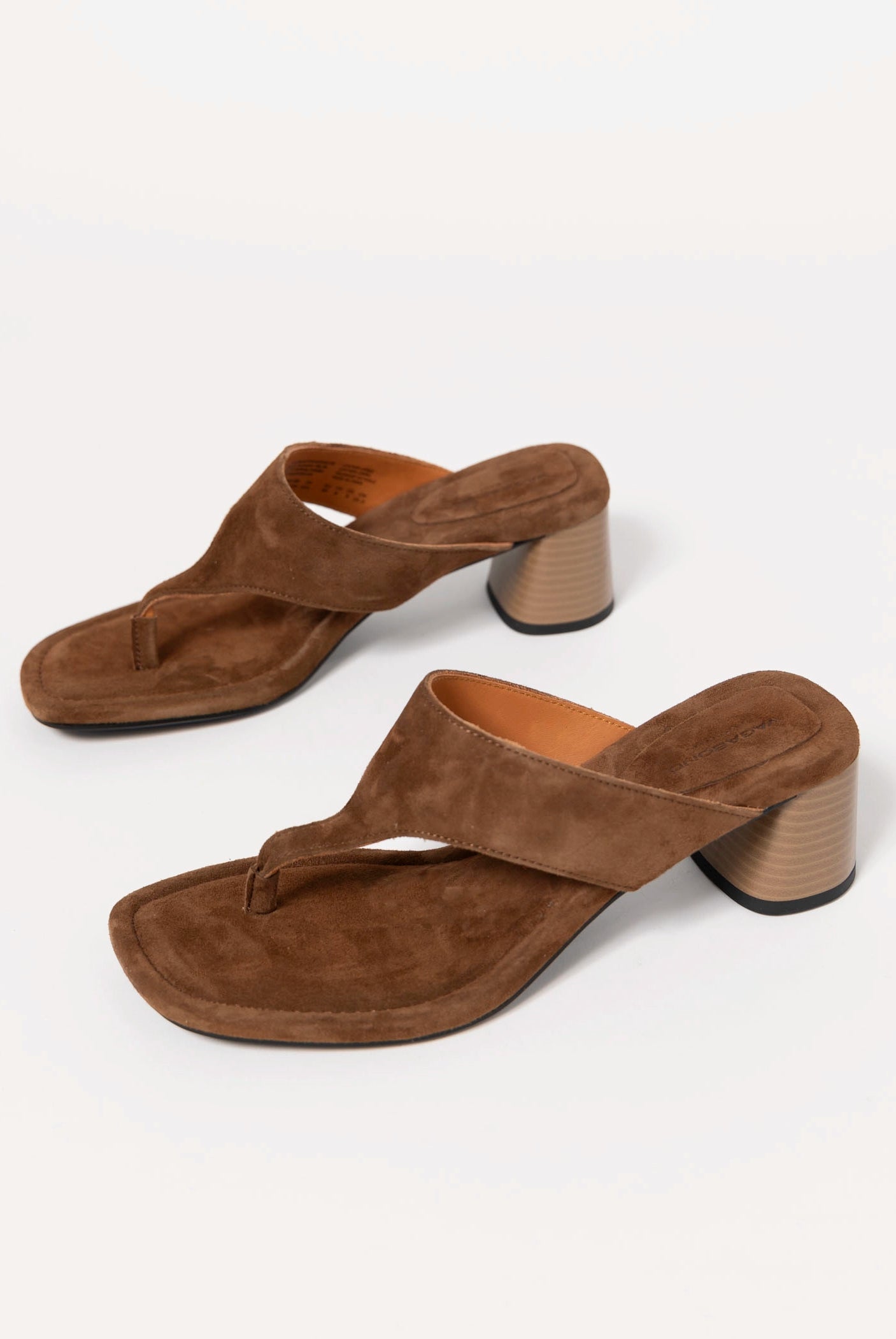 swatch_Cocoa Suede vagabond evie heeled thong sandal