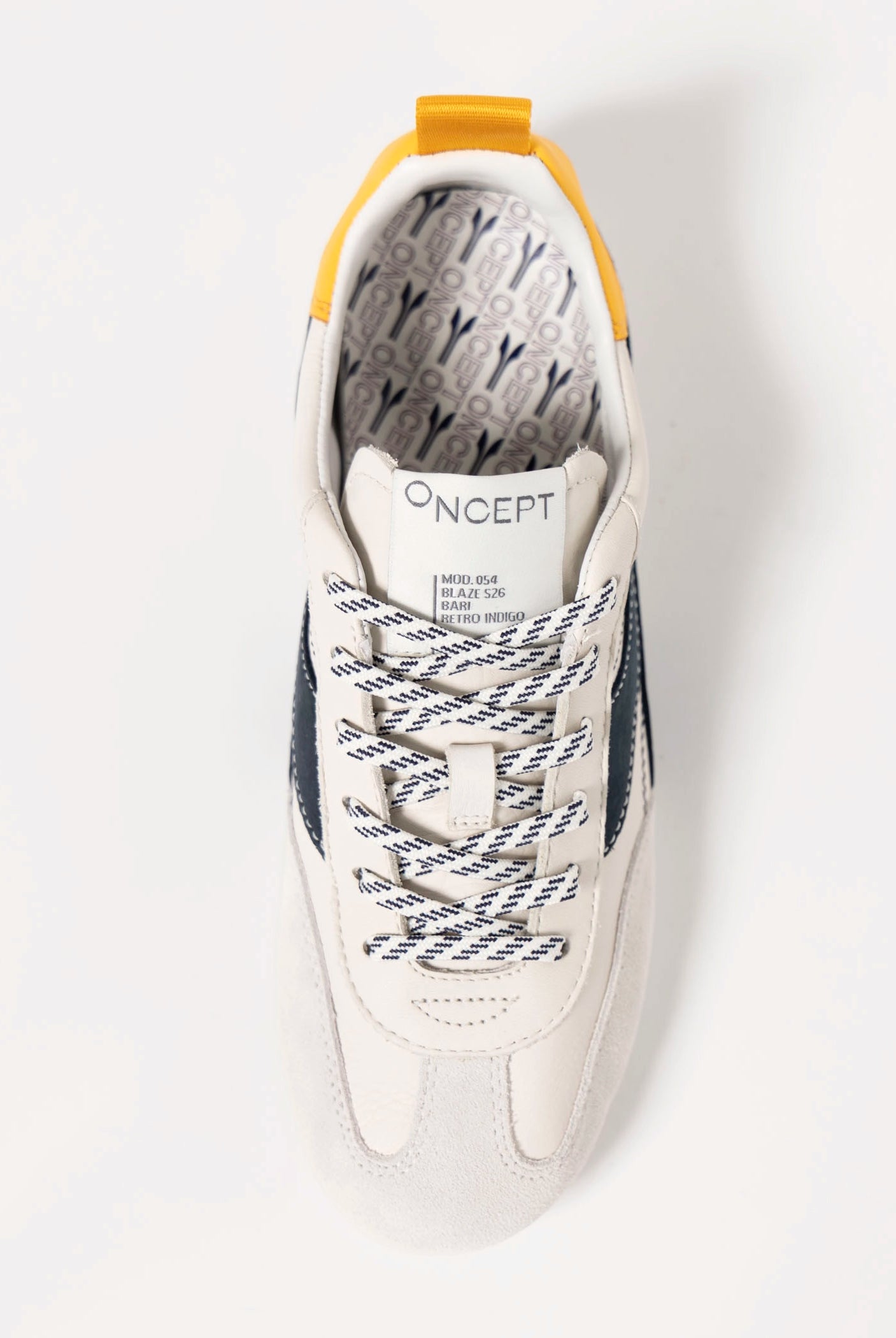 swatch_Retro Indigo oncept bari sneakers