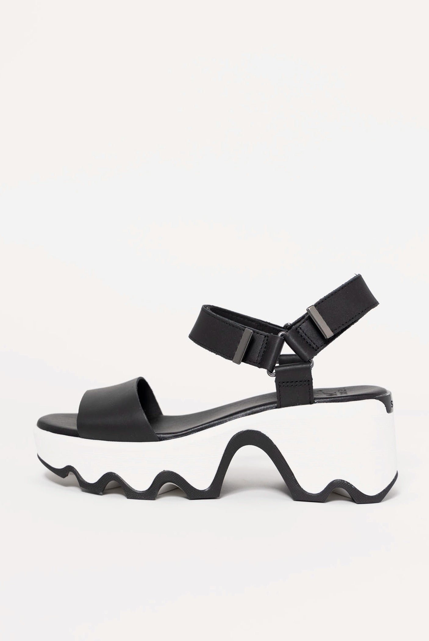 swatch_Black/Sea Salt sorel kinetic aura sandals