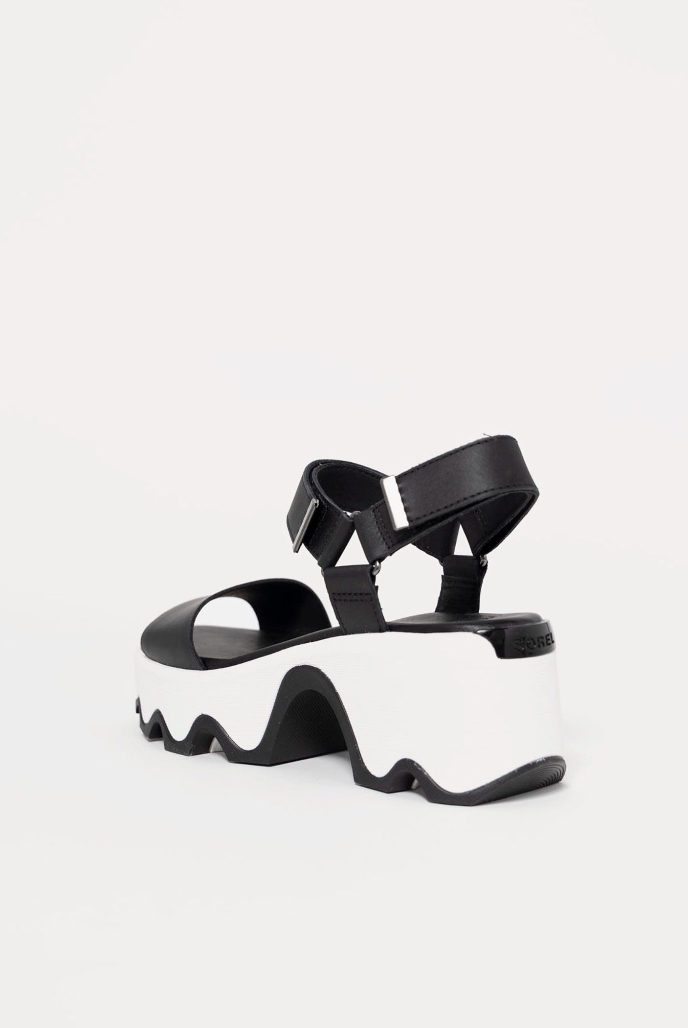 swatch_Black/Sea Salt sorel kinetic aura sandals