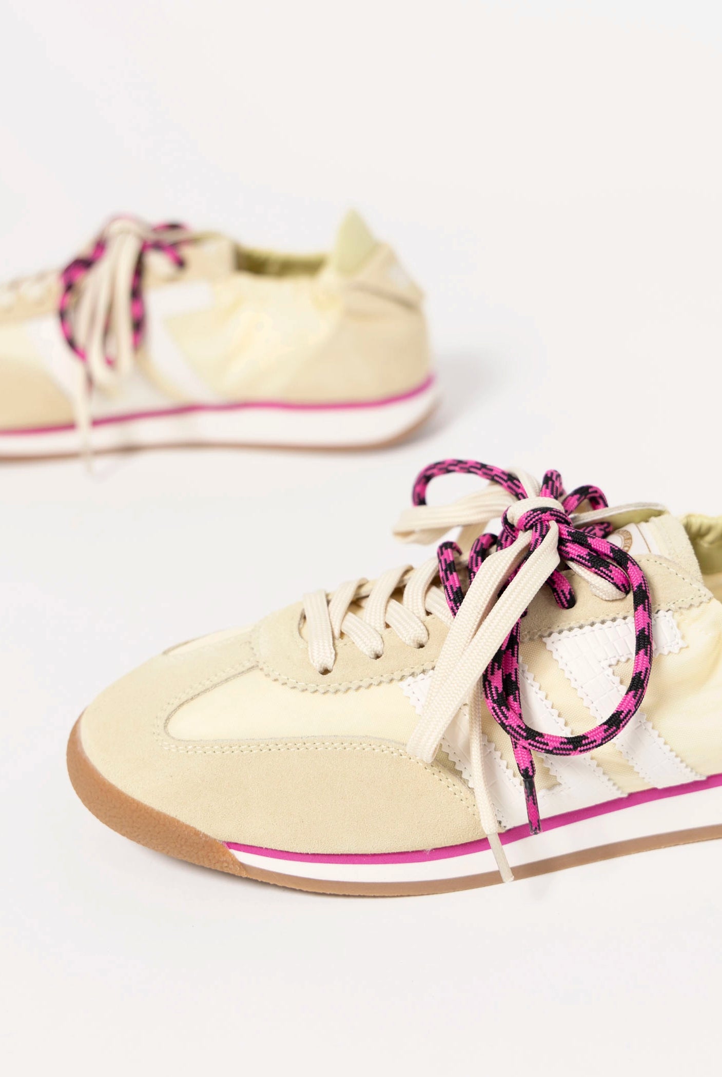 swatch_Yellow back70 rocket sneaker