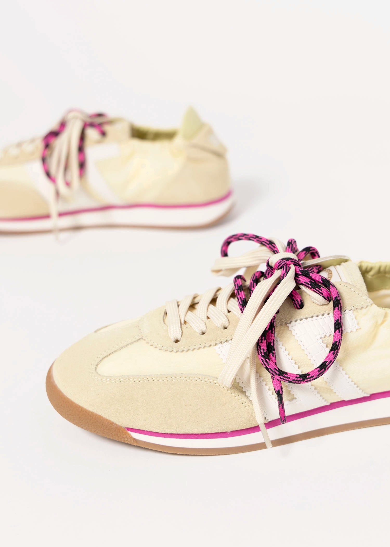 swatch_Yellow back70 rocket sneaker