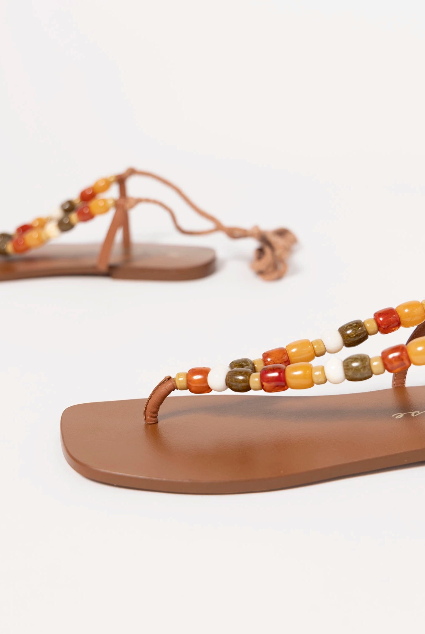 swatch_Tan matisse elvie beaded thong sandal