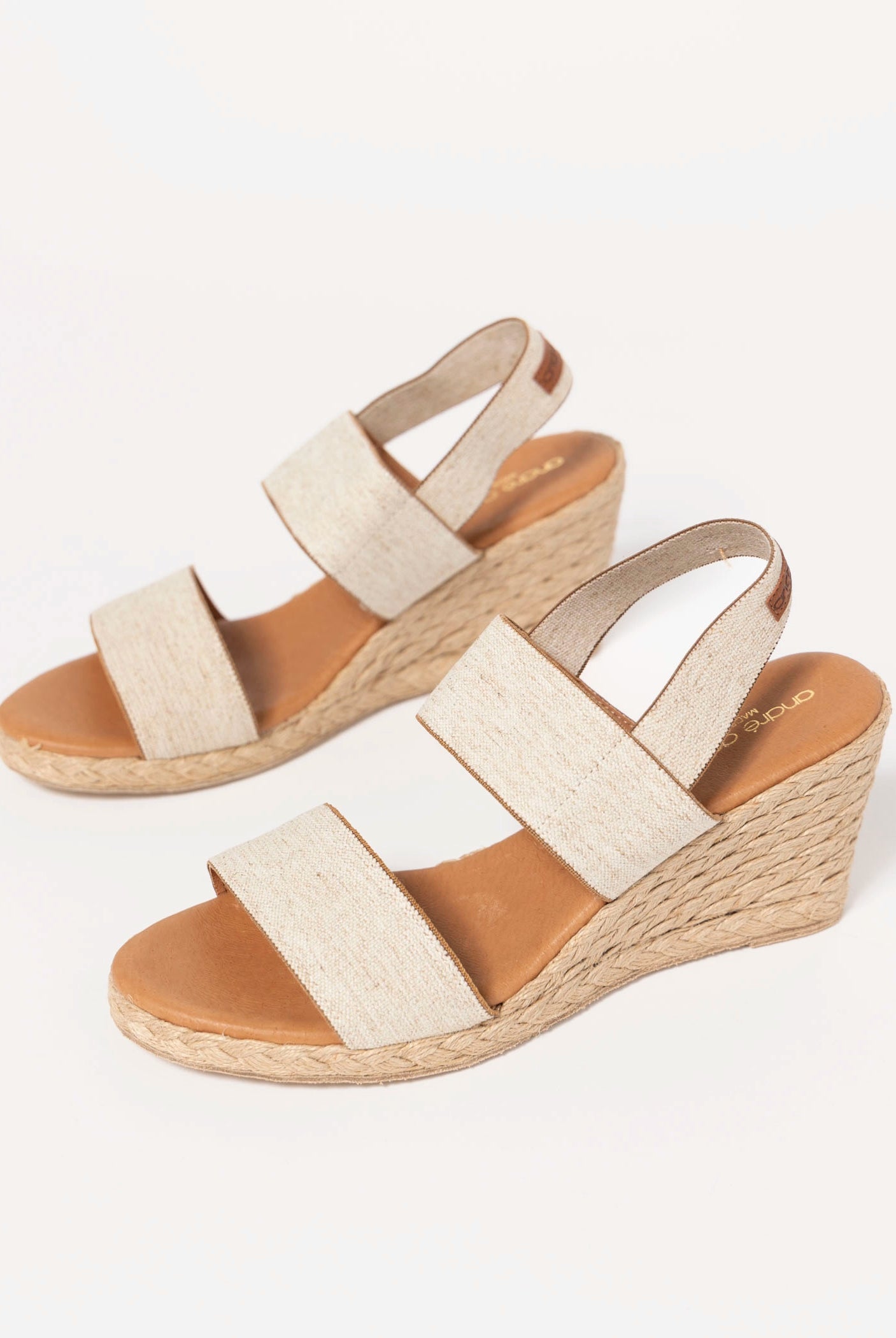 swatch_Beige Linen andre assous allison espadrille wedge