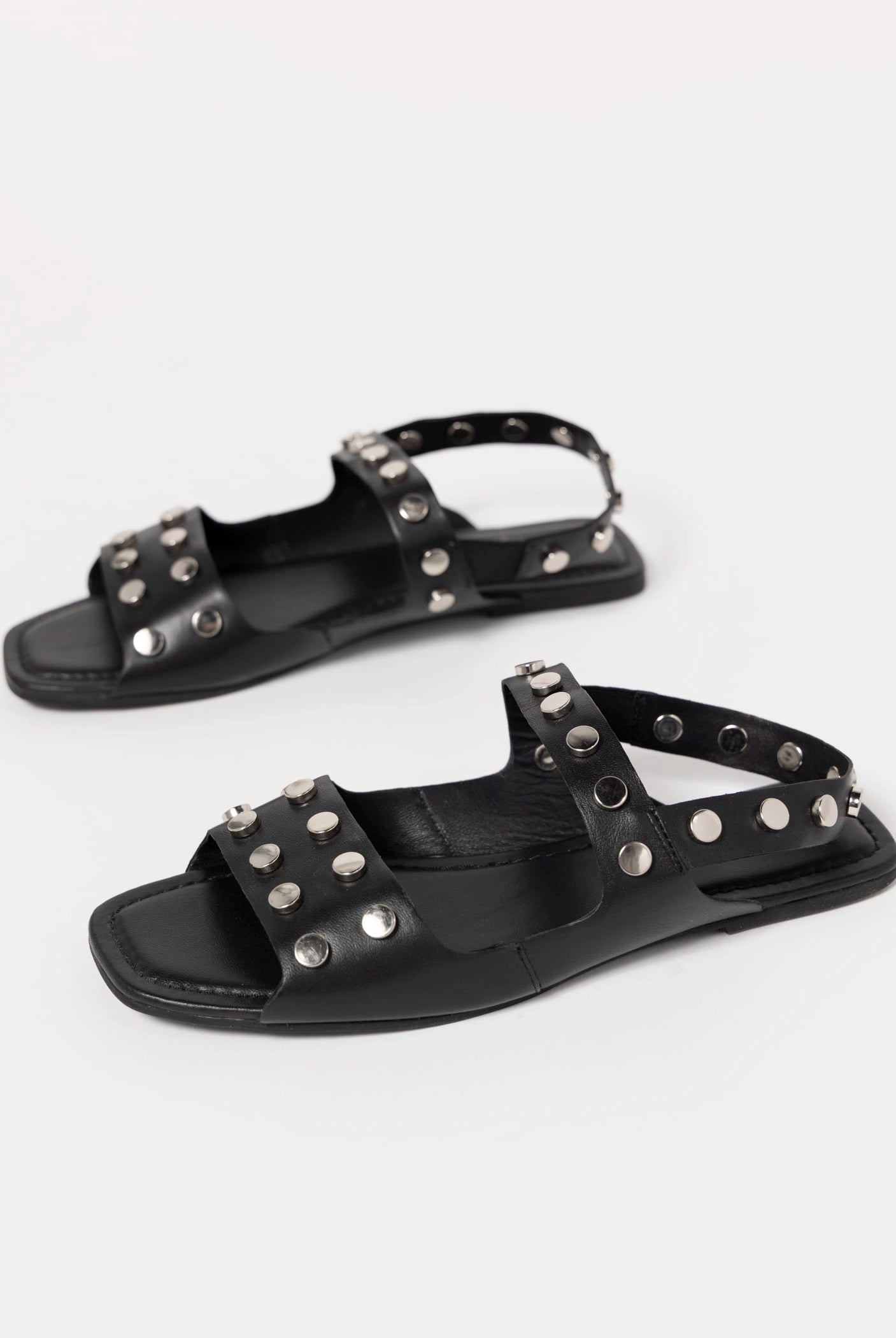 swatch_Black Leather coconuts kira studded sandal