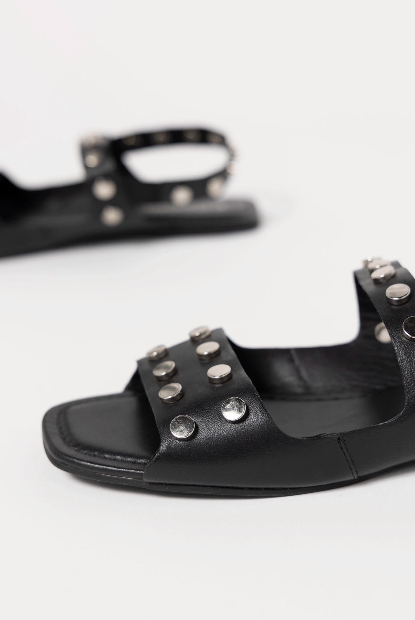 swatch_Black Leather coconuts kira studded sandal