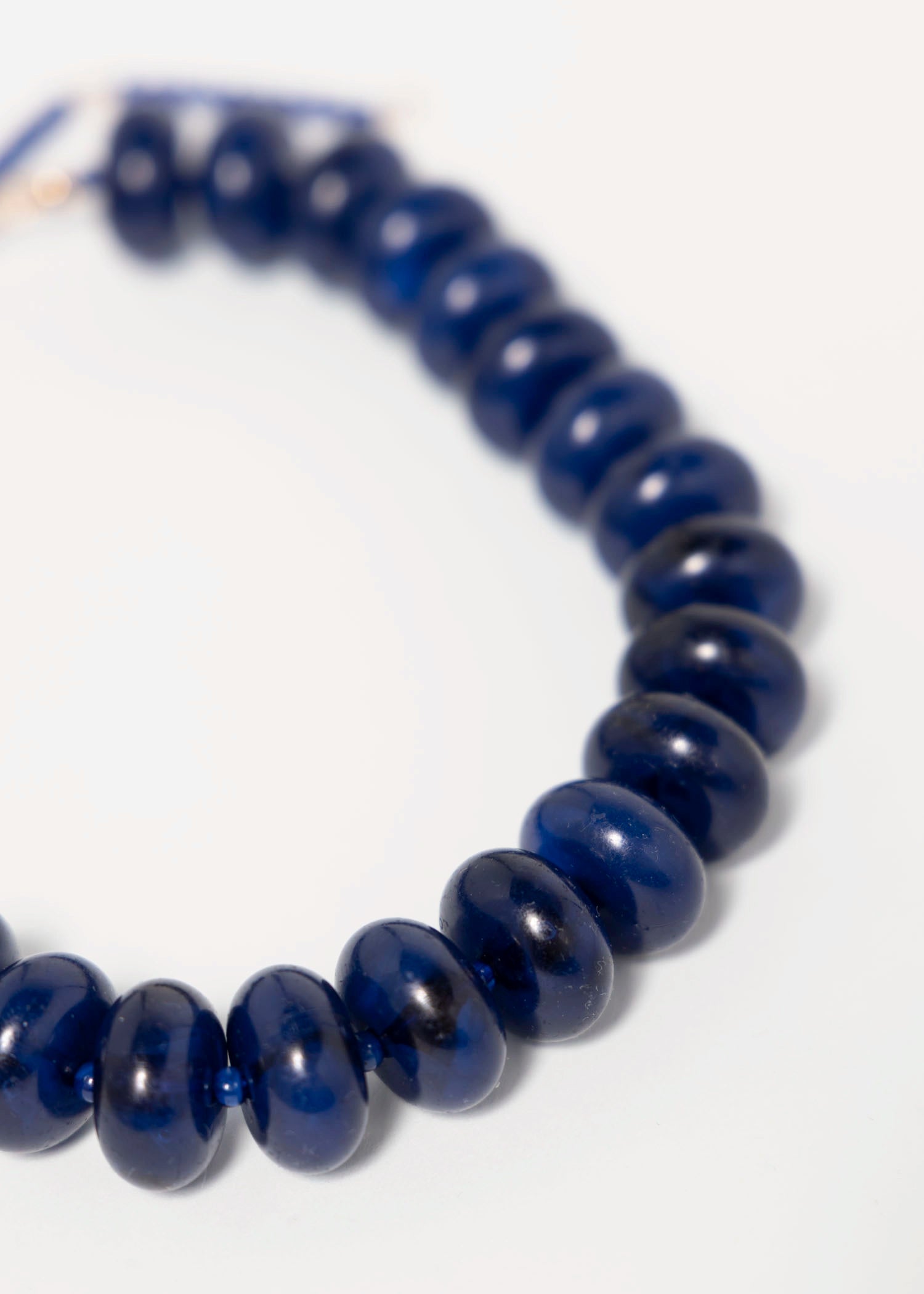 swatch_Navy bailey chunky beaded necklace