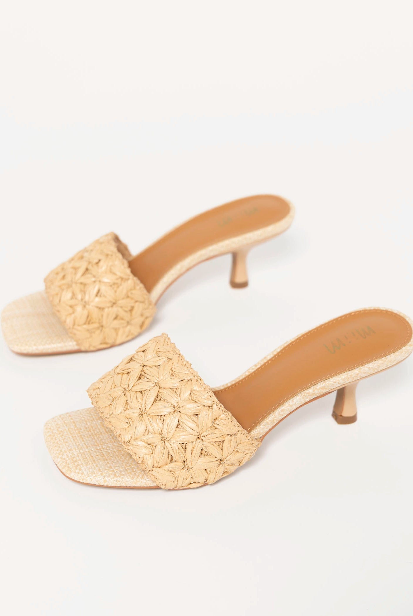 swatch_Natural raffia luna heeled sandal