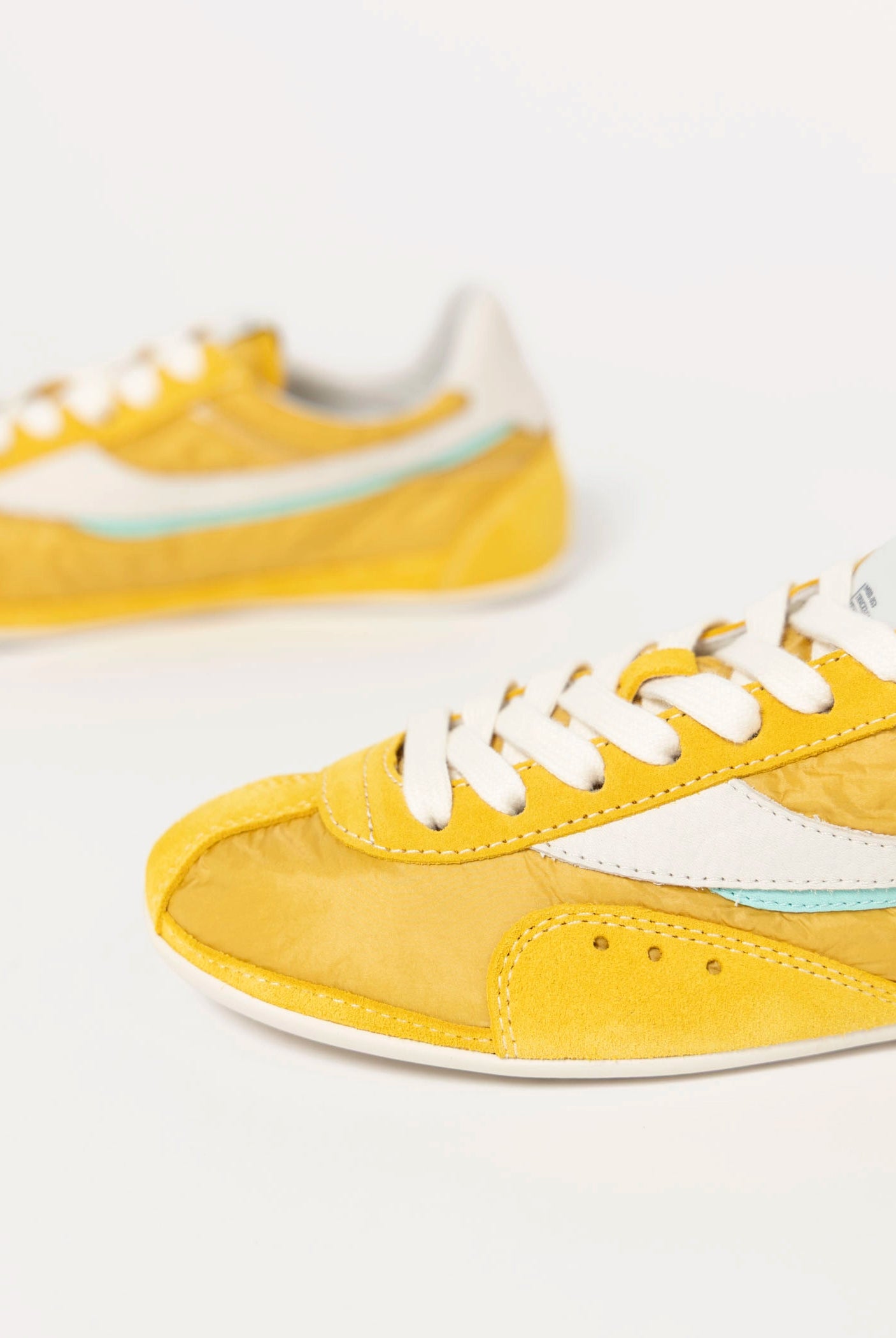 swatch_Marigold oncept temple sneaker