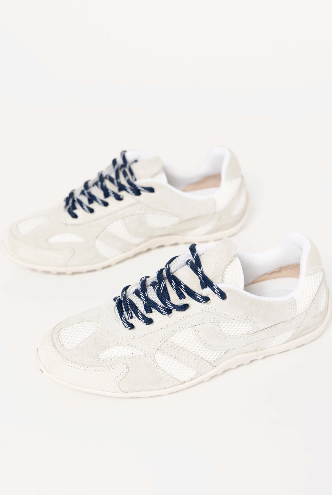 swatch_Ice Suede l'idea suede sneaker