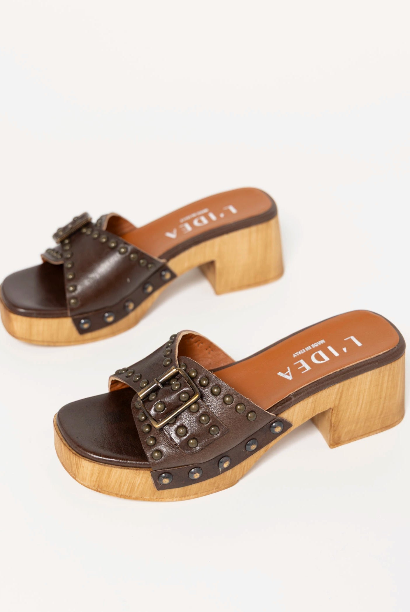 swatch_Brown Leather l'idea clog sandal