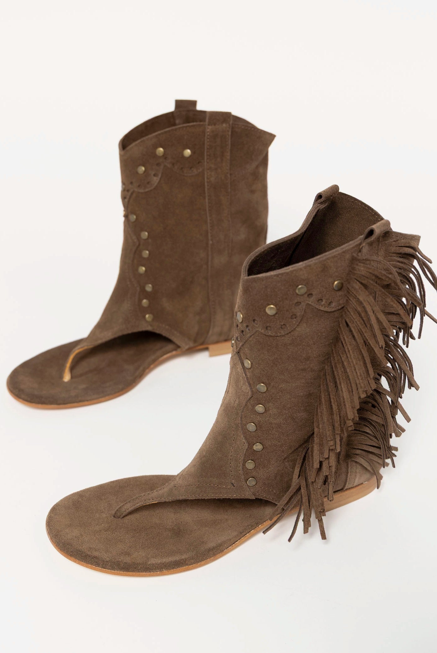 swatch_Sesame Suede l'idea western thong sandal